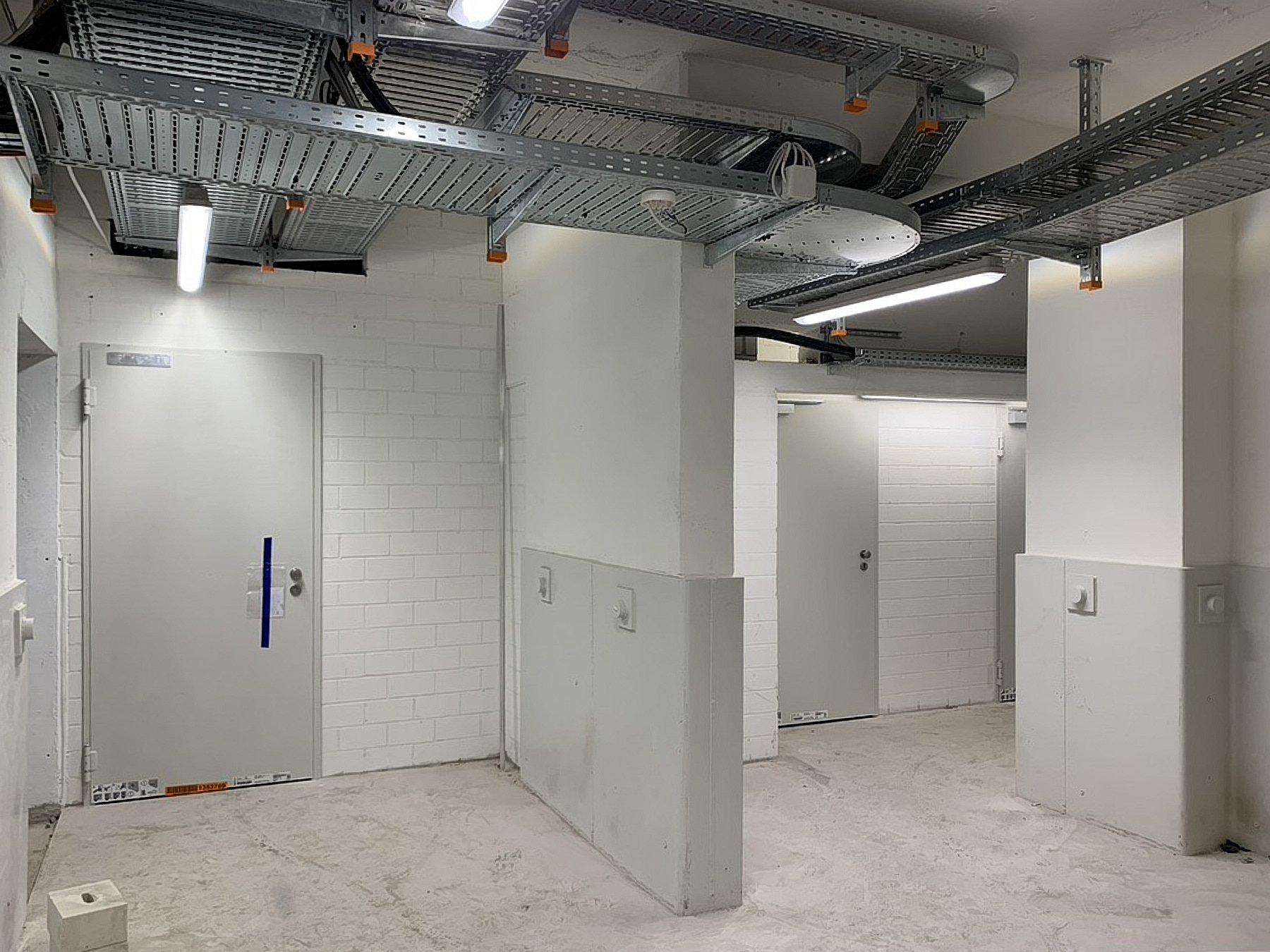 21-C5EB5D17-13DB-410F-AA37-1C81DE35CD8D_1_105_c.jpg