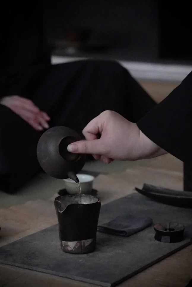 XL Silver-glazed Gongdaobei.jpg