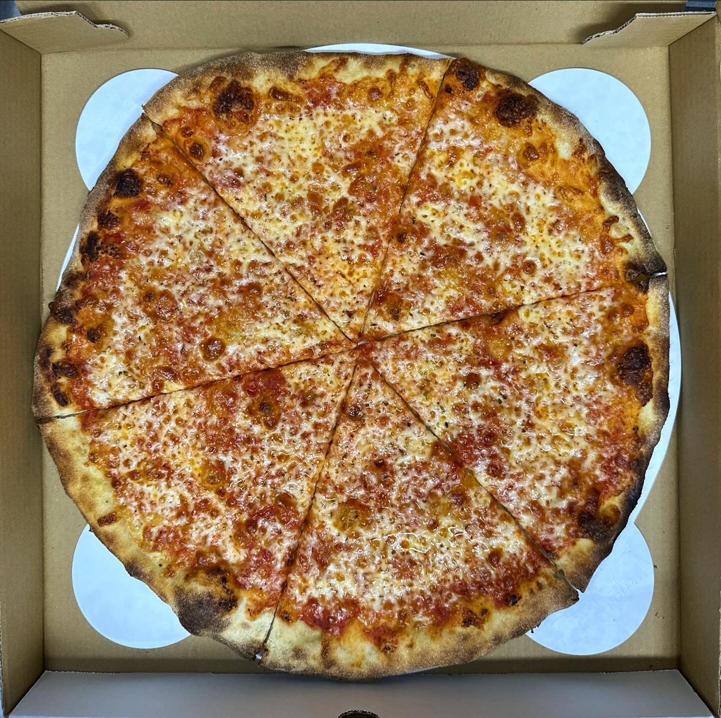 It&rsquo;s pizza Friday &amp; we are back at it today! 👉 3pm-8pm {or sold out} 🍕
.
.
.
#feralpizza #feralpizzaatx #austinpizza #atxpizza #pizzaatx #atxfoodtruck #austintexas #austintx #atx #hydepark #hydeparkatx #atxfood #atxpizzeria #pizza #pizzer