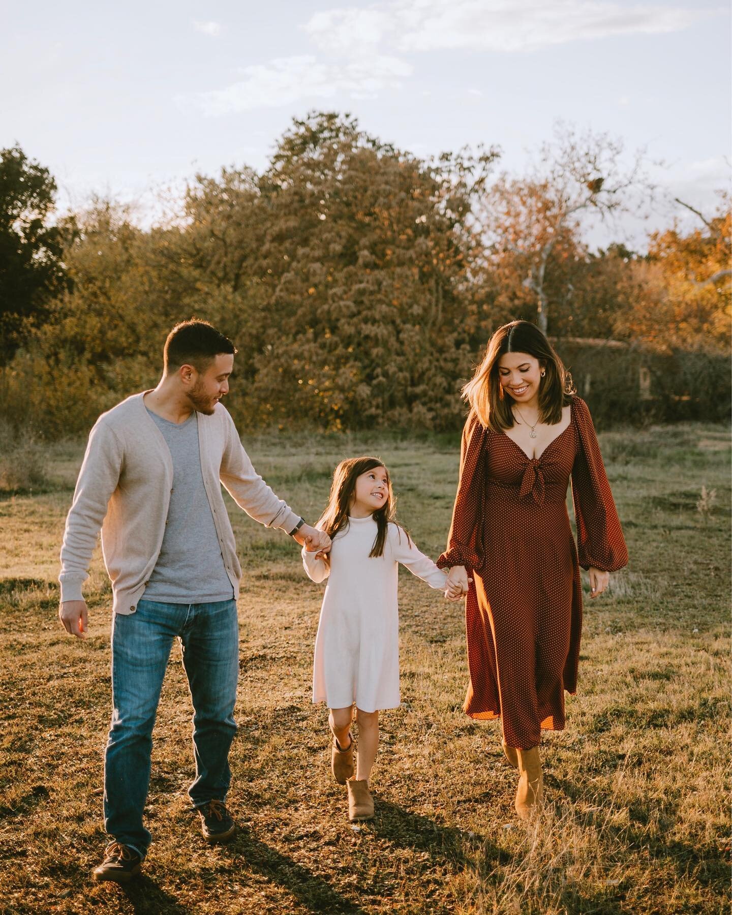 A few sneak peeks from this beautiful family session on my screen today. Just two more sessions to shoot, a handful to finish editing, and I&rsquo;m done for the year! 🎉