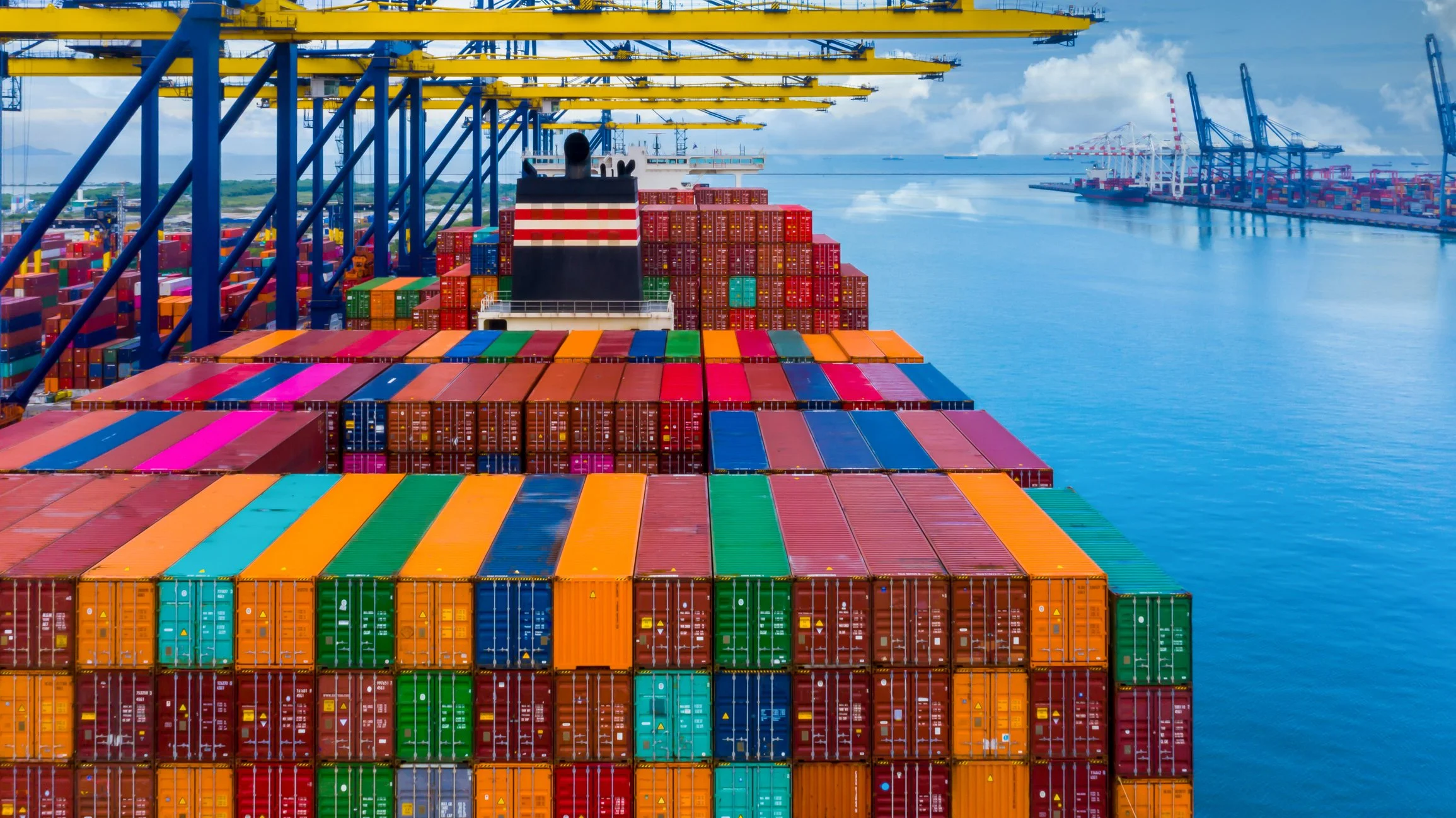 Rates reach a 12-month high as early peak season tightens space