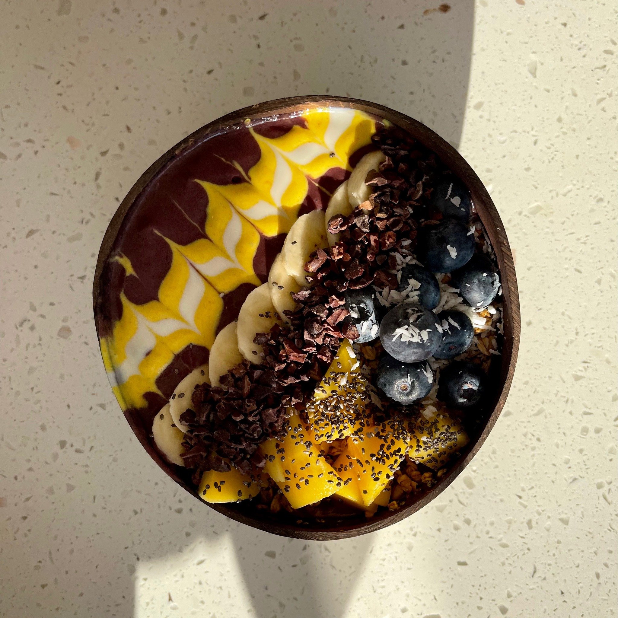 🥭 Discover the amazing benefits of Mango in our Mango Melody Bowl!  Here are a few:

1️⃣ Rich in vitamins and antioxidants
2️⃣ Boosts immune system
3️⃣ Supports eye health
4️⃣ Promotes digestion
5️⃣ May aid in weight loss

Enjoy the delicious taste 