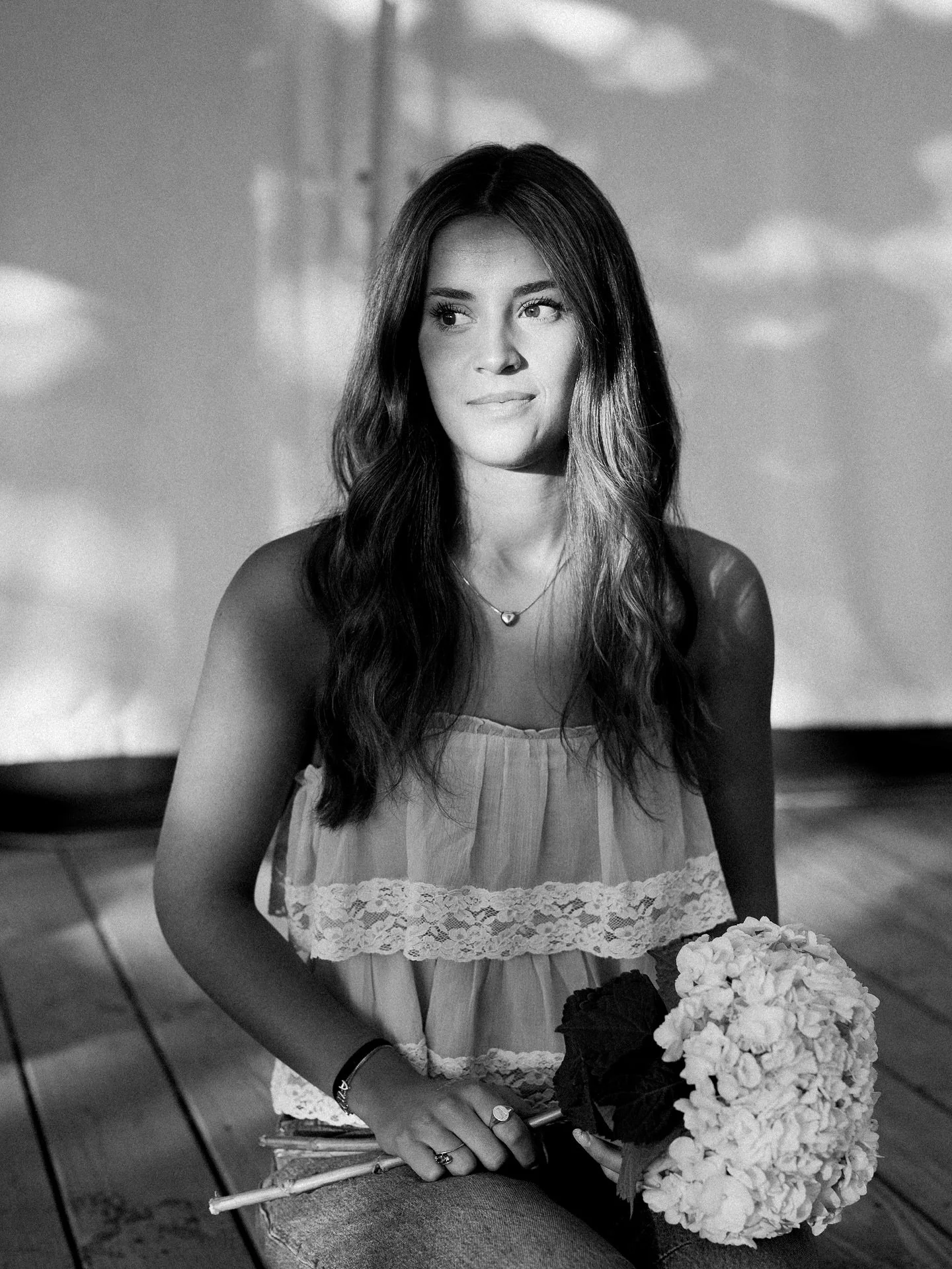 The dreamiest, most beautiful session with my rep @alena_swearingen &hearts;️ I love the fall colors in these photos and the moody lighting we got as the sun rose.