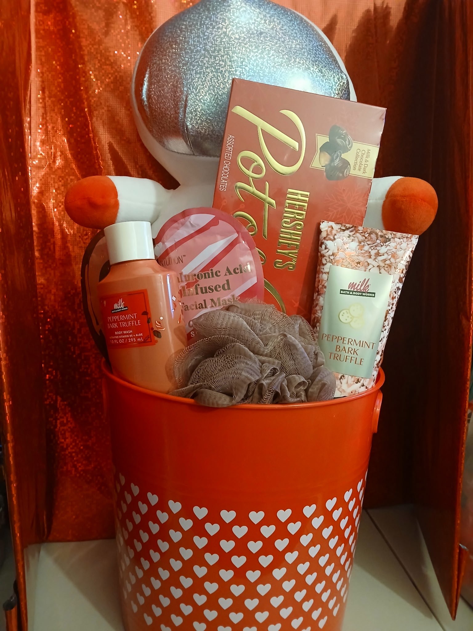 Luxury Red Basket Gift Set
