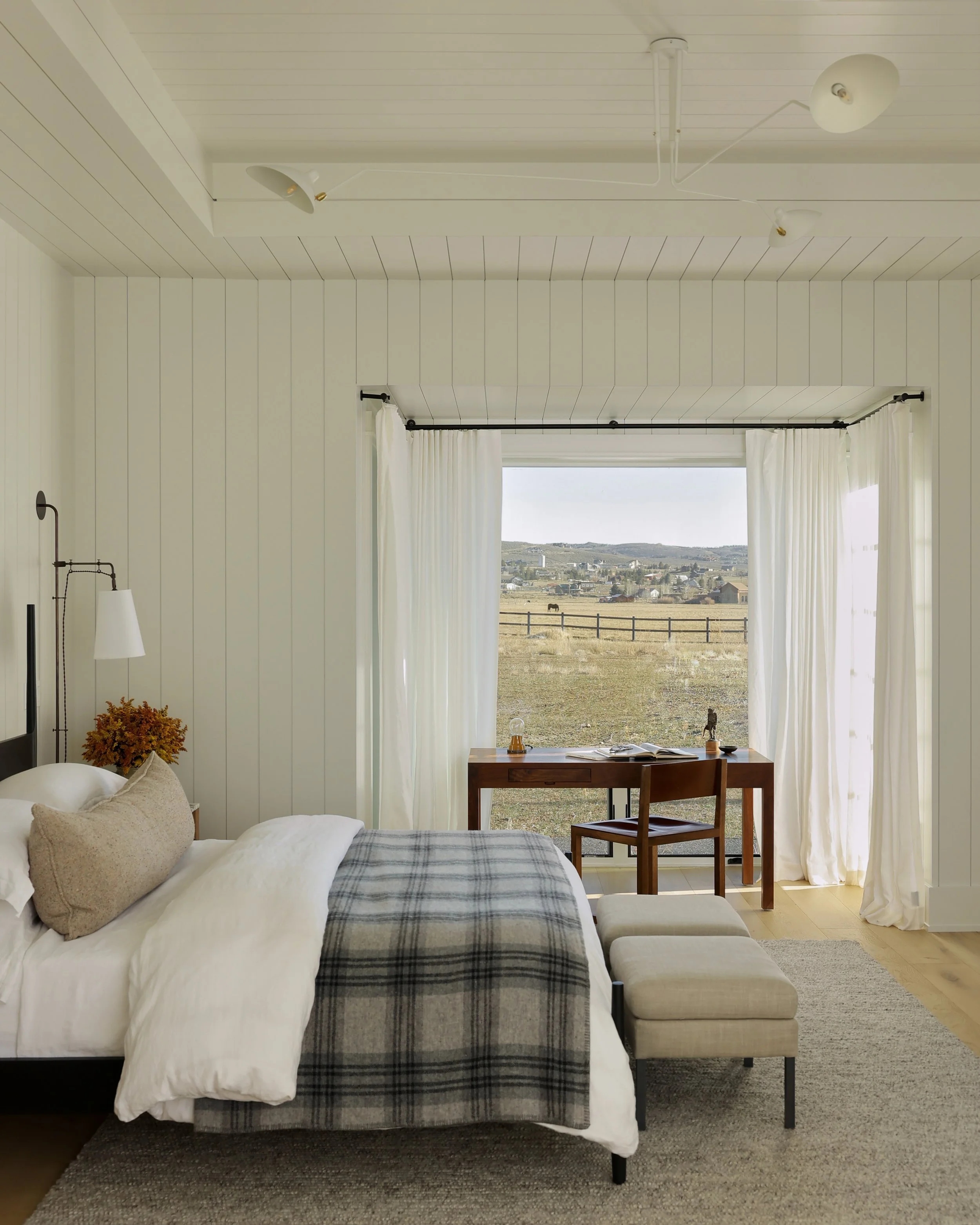 Elk Ranch_Primary bed 1.jpeg