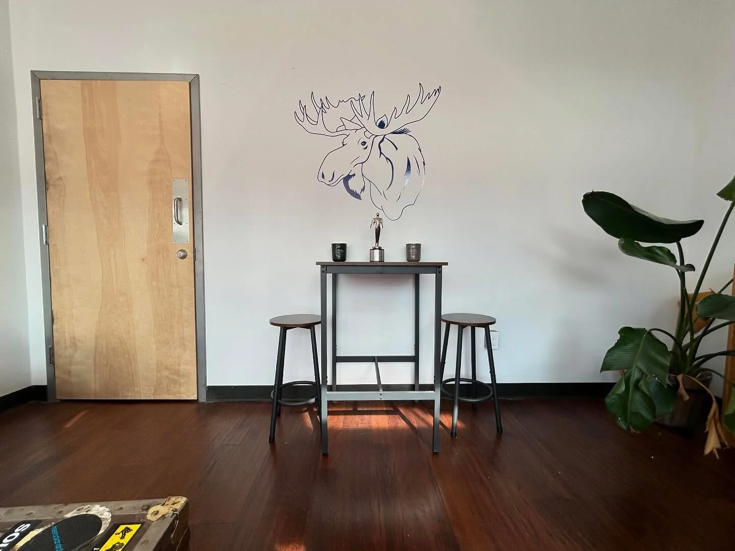 New wall decal in the lobby!