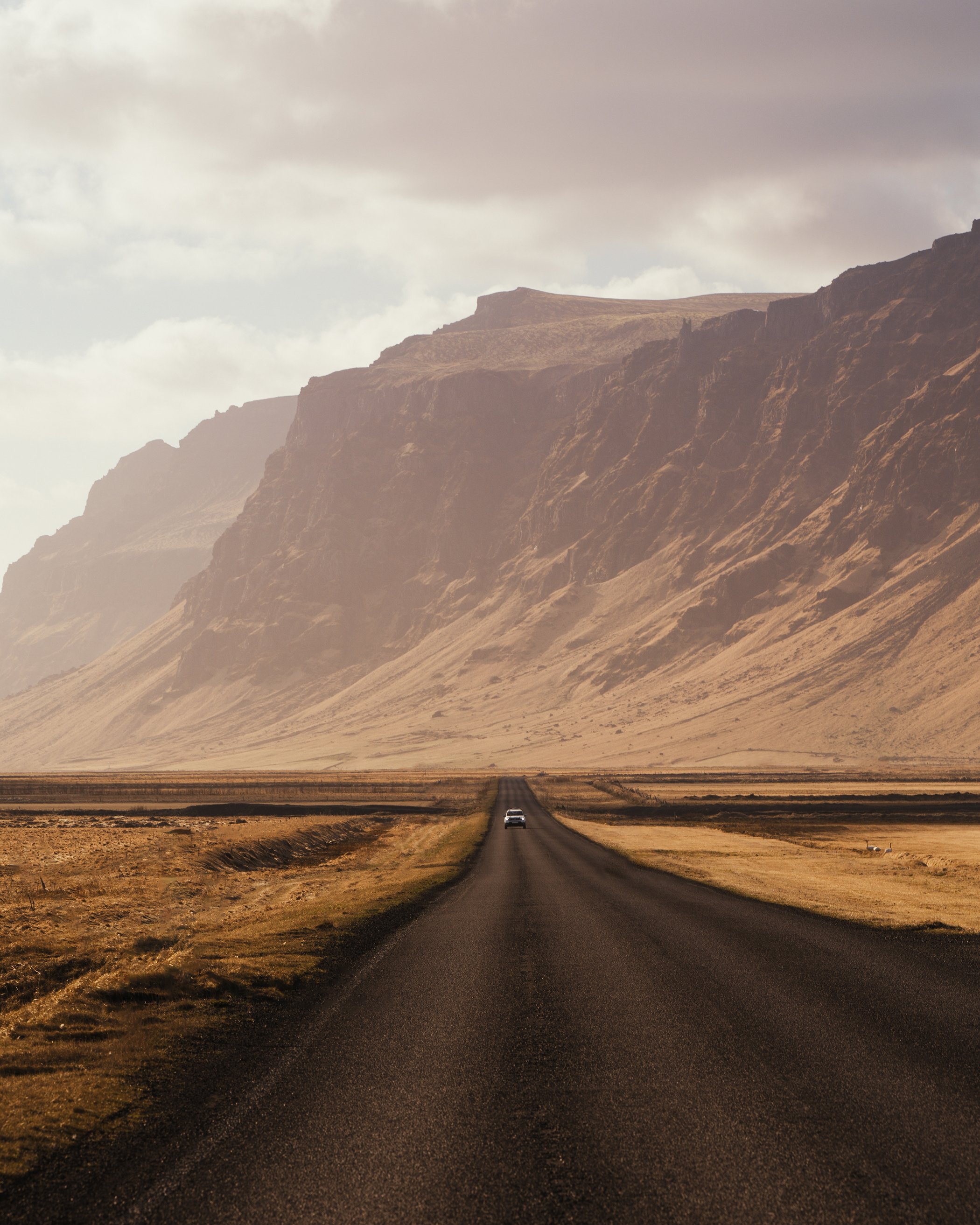 Iceland-Valley.jpg