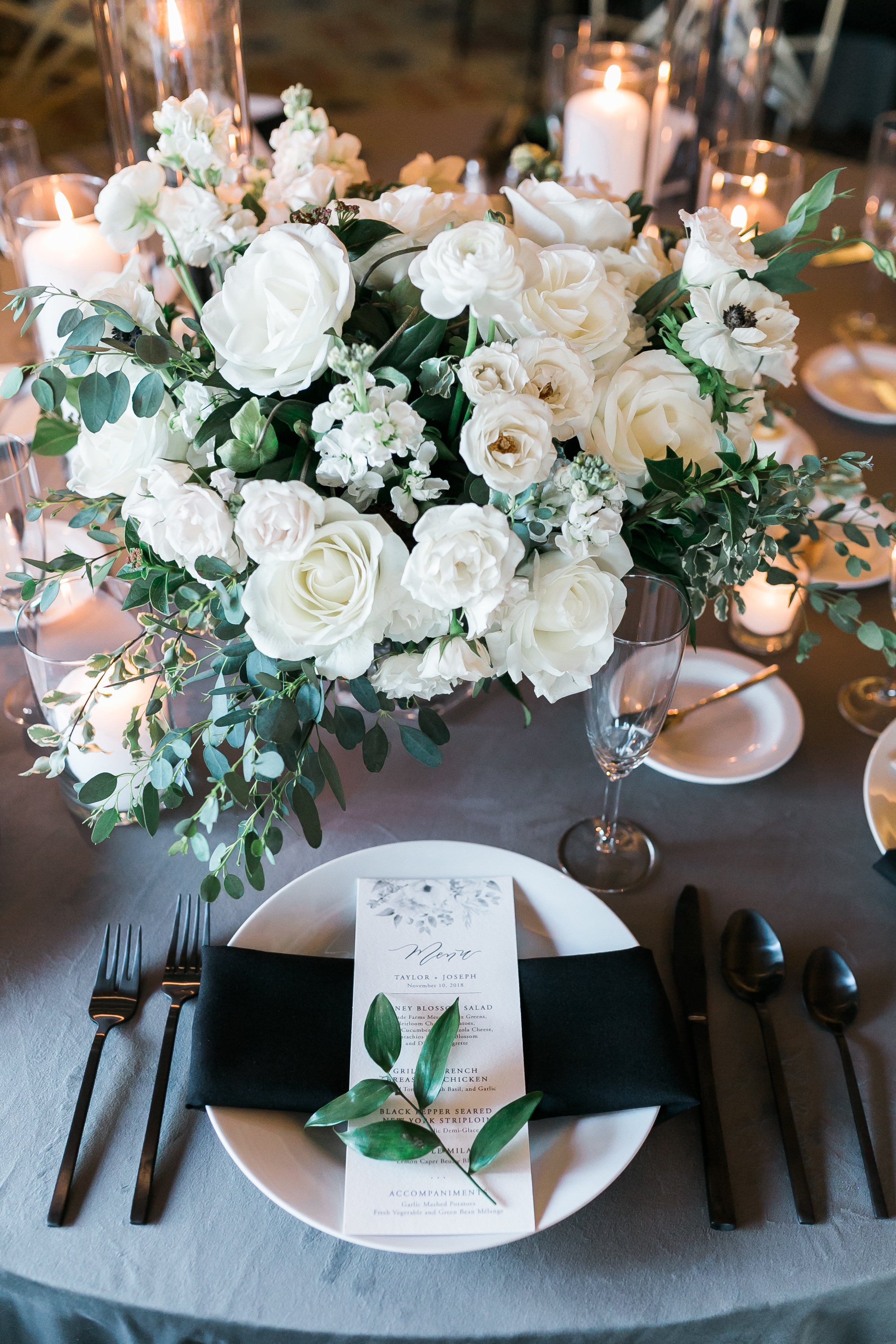  tabletop wedding flowers in Las Vegas 