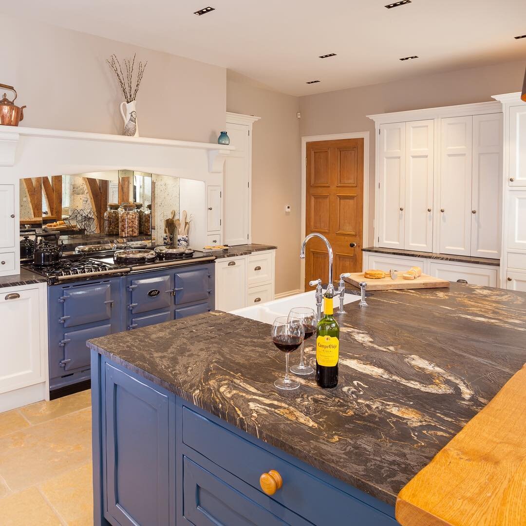 An AGA cooker will always be at the heart of every owner&rsquo;s home, offering warmth, reliability and hospitality, no matter what is happening in the world around us.
A place to gather with family and friends, and to share a sense of togetherness, 
