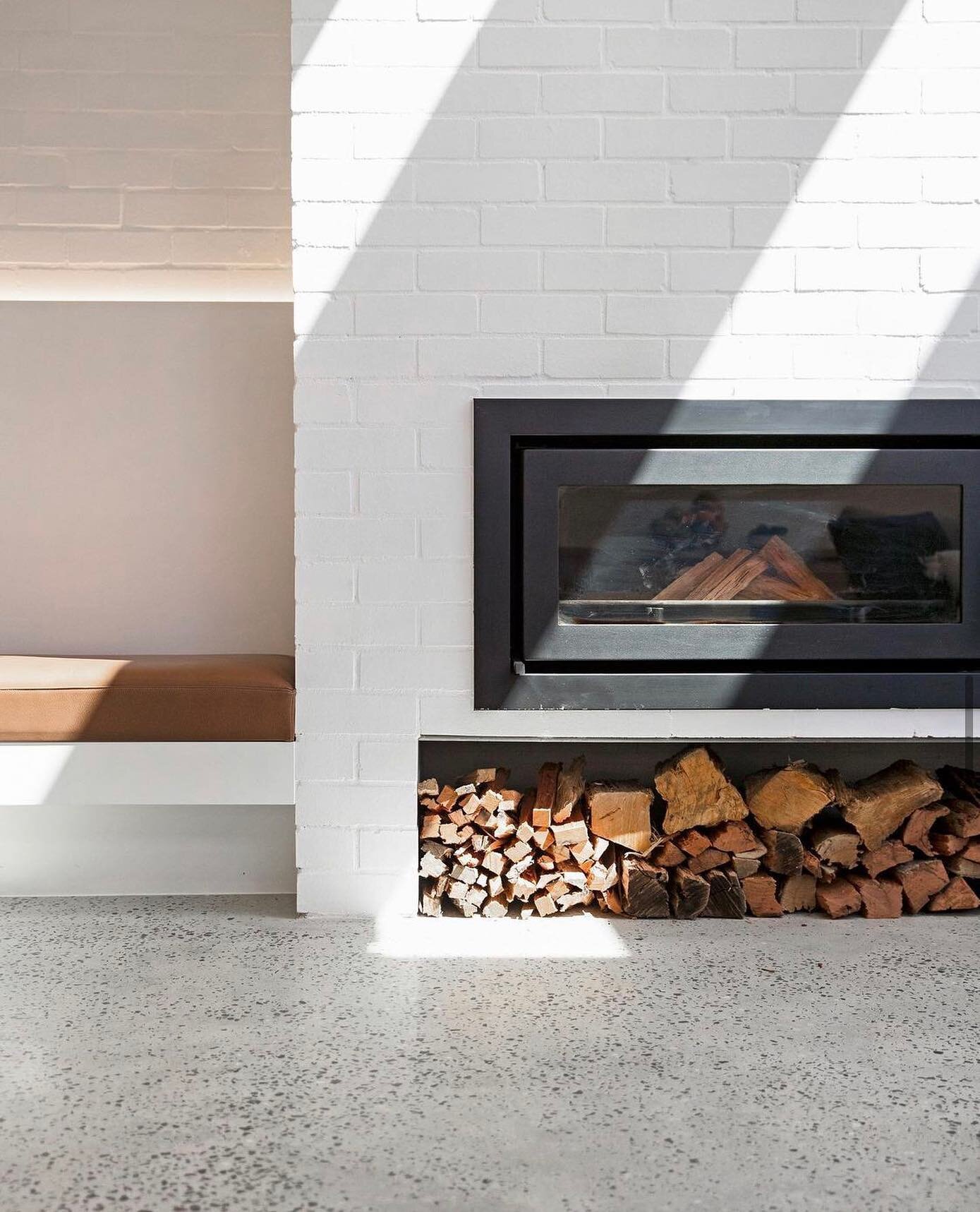 The Kemlan Celestial 900 Insert, a modern classic. Designed for the largest of spaces, this eye catching slow combustion heater is a power house.

String &amp; Salt Kitchen are your local Kemlan specialist and are West Gippsland's only independently 