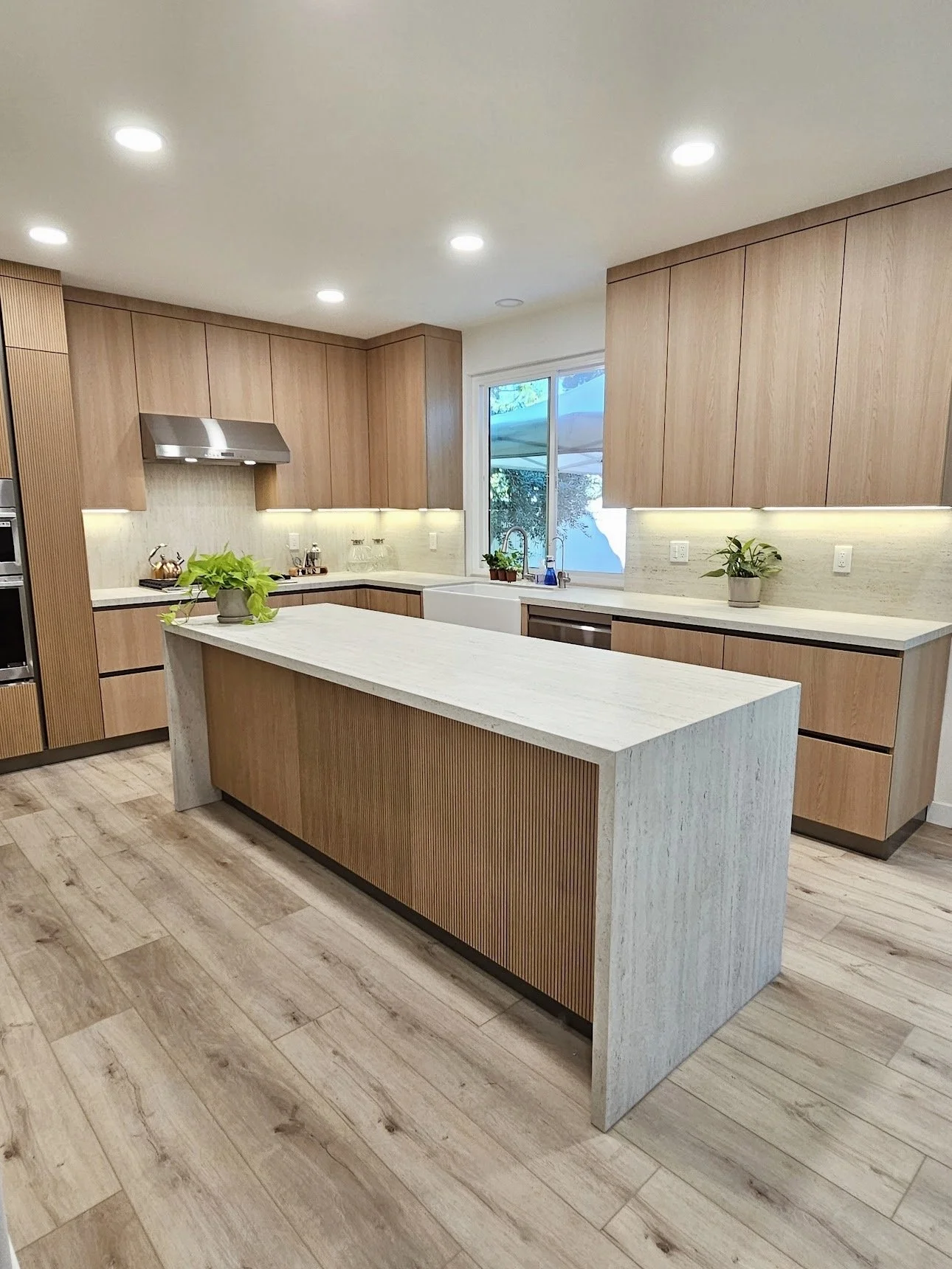 kitchen 2.jpg