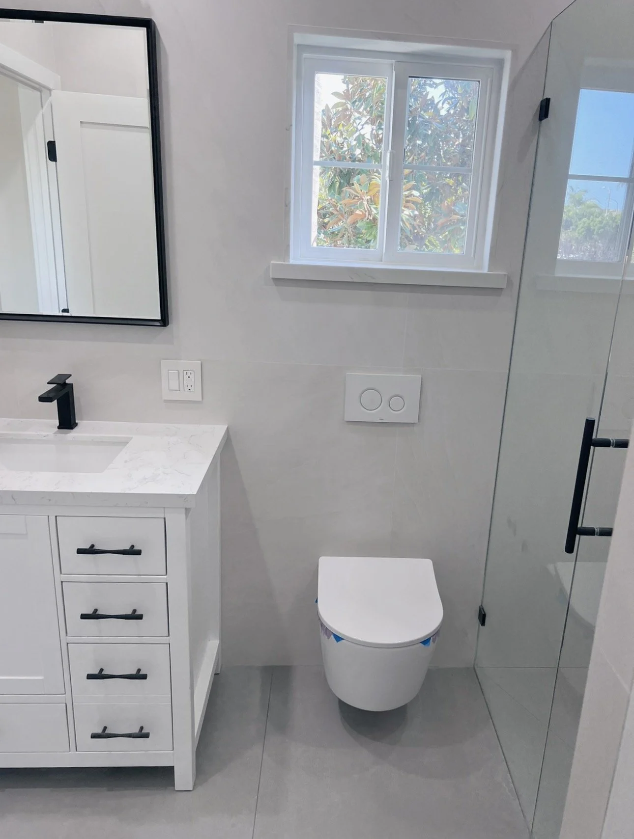 bathroom 2.jpg