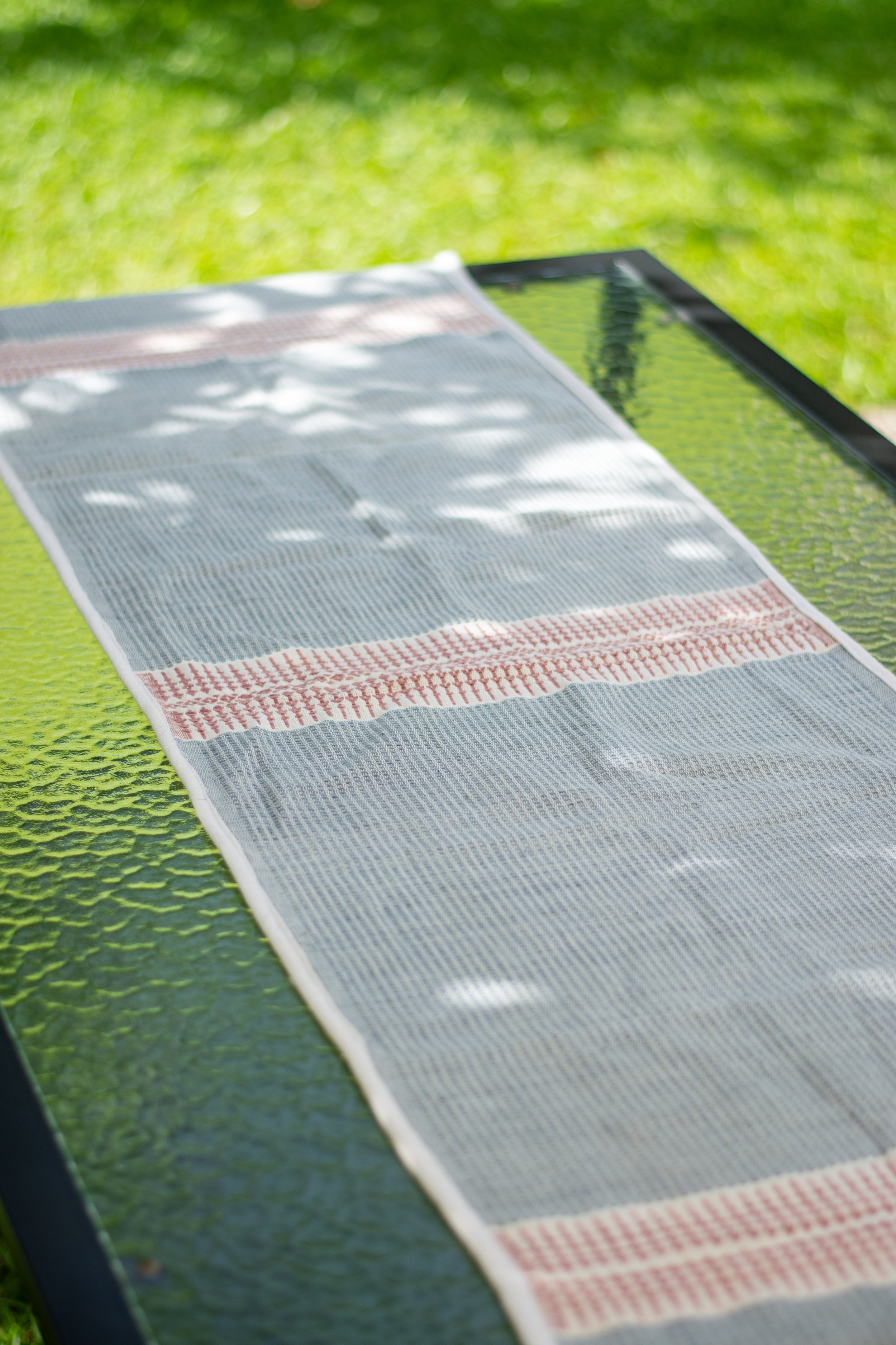 table runner blue2.jpg