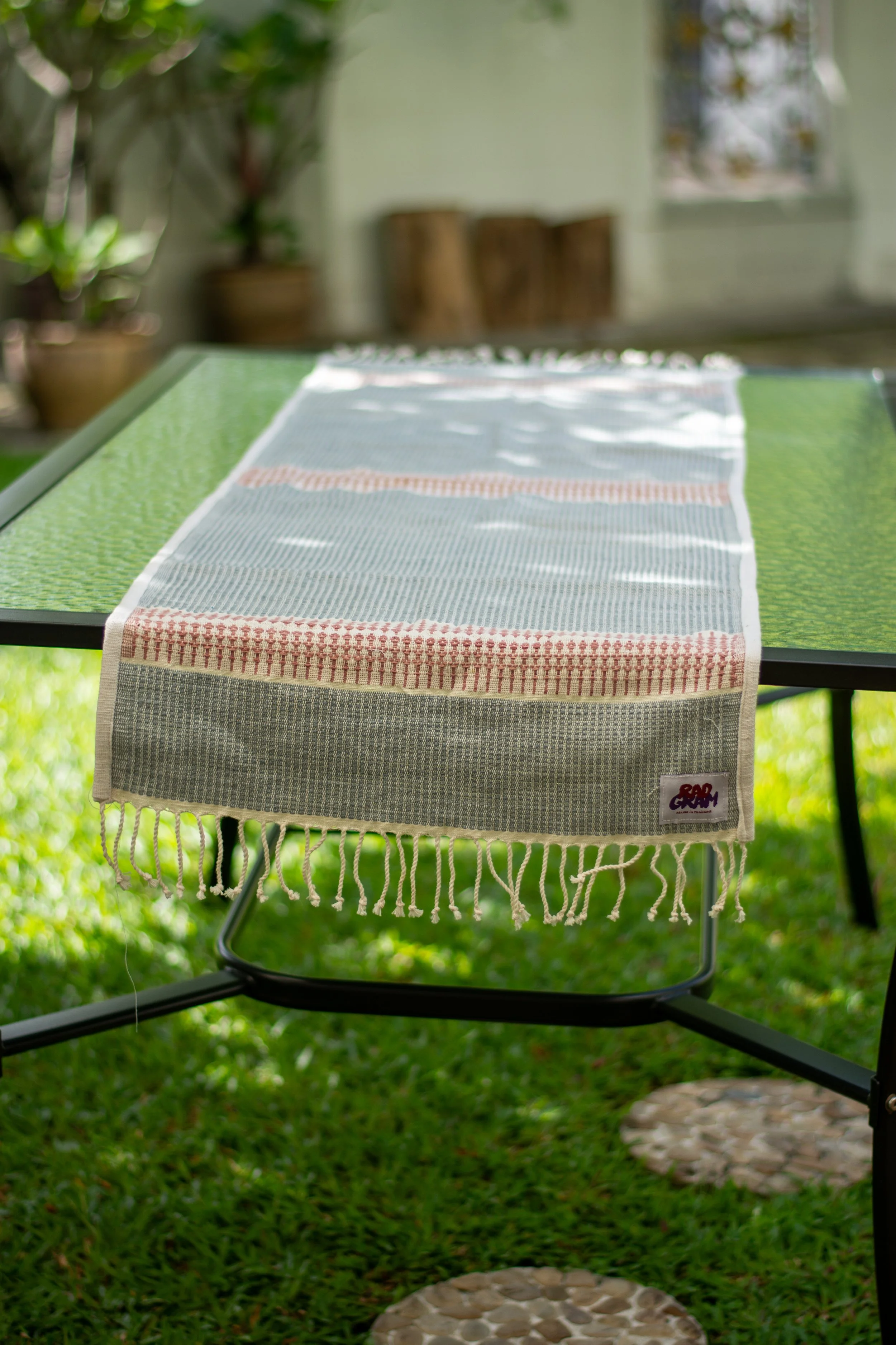 Table runner blue.jpg