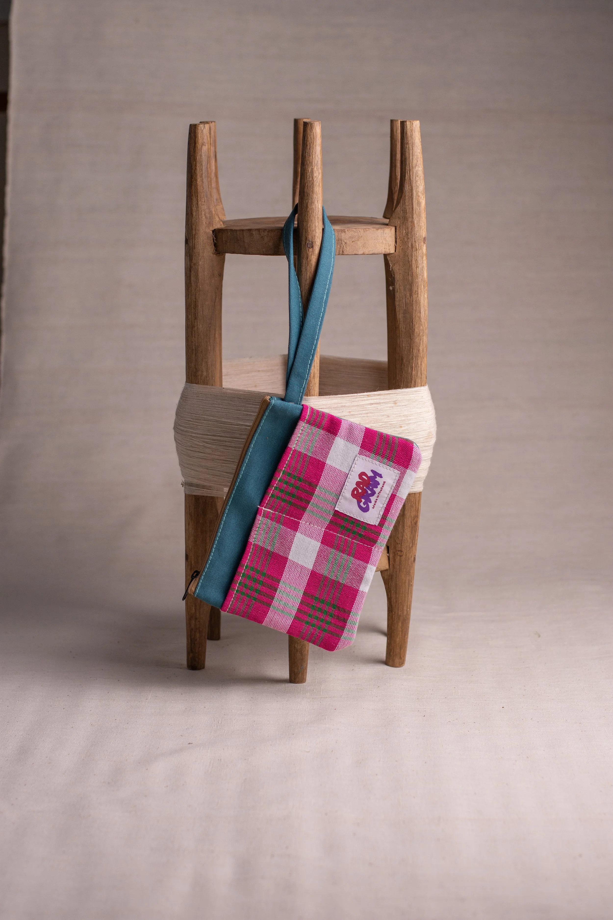 wristlet plaid.jpg