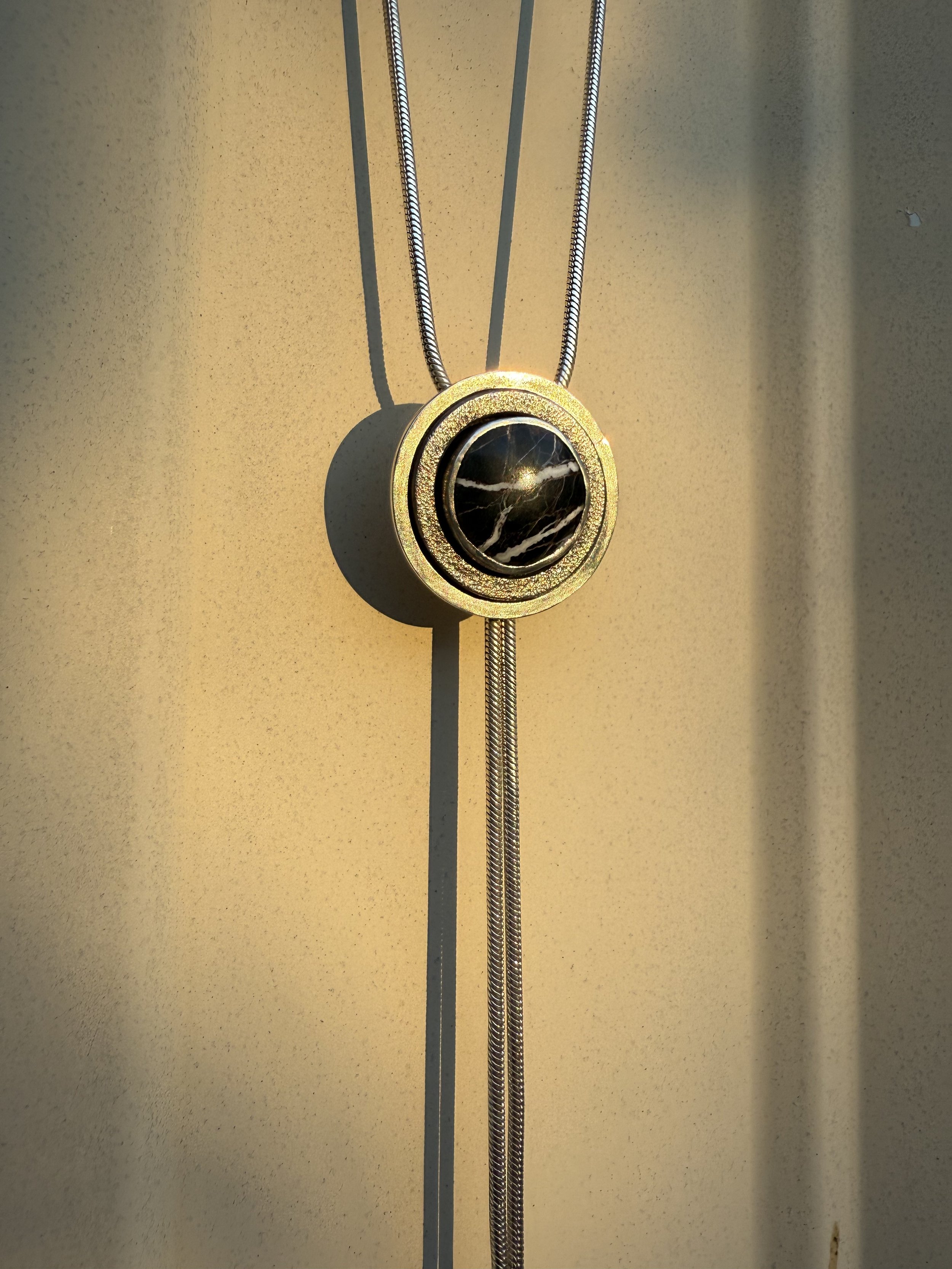White Buffalo Bolo Chain (Round)