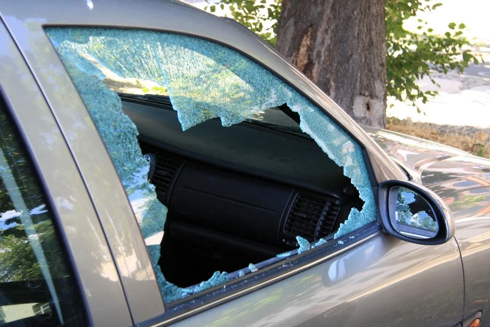 Smashed-Car-Window.jpg