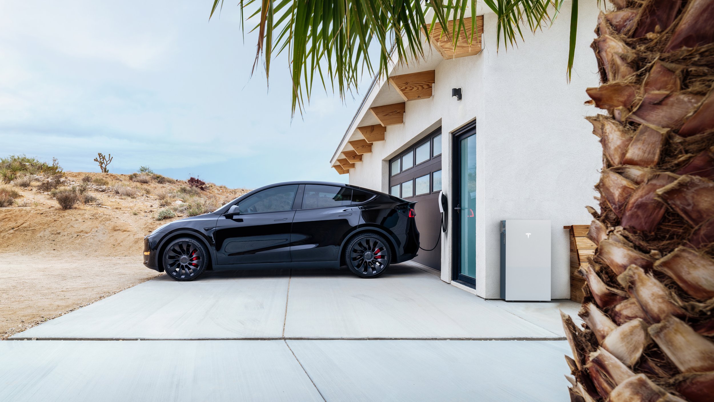 Tesla with powerwall3 and bidirectional EV charger powering the home.