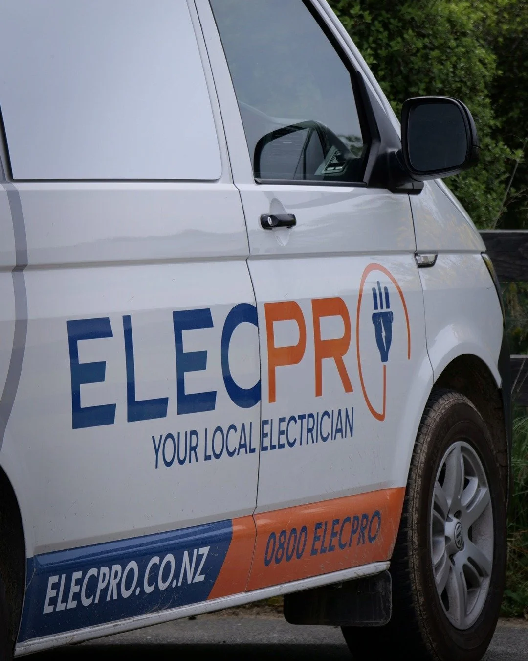 Need a reliable solution for commercial electrical repairs? 🔌⚡

From power points to problem-solving solutions for your business. From quick fixes to comprehensive repairs, we're here to ensure your electrical systems run smoothly and efficiently.


