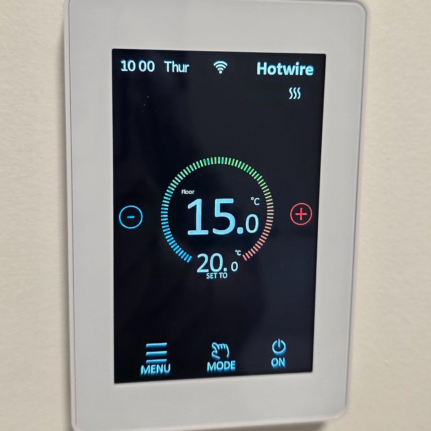 Loving this new under-tile heating thermostat from Hotwire! Colour touchscreen, WiFi control and it'll also let you control your heated towel rail.
This one's sure to be new our go-to thermostat 🌡️