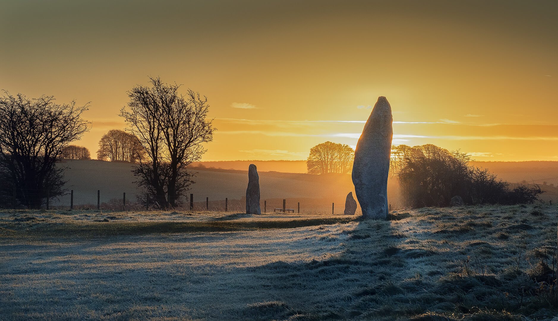 HC Avebury Frosty Winter Sun By Pete Evans