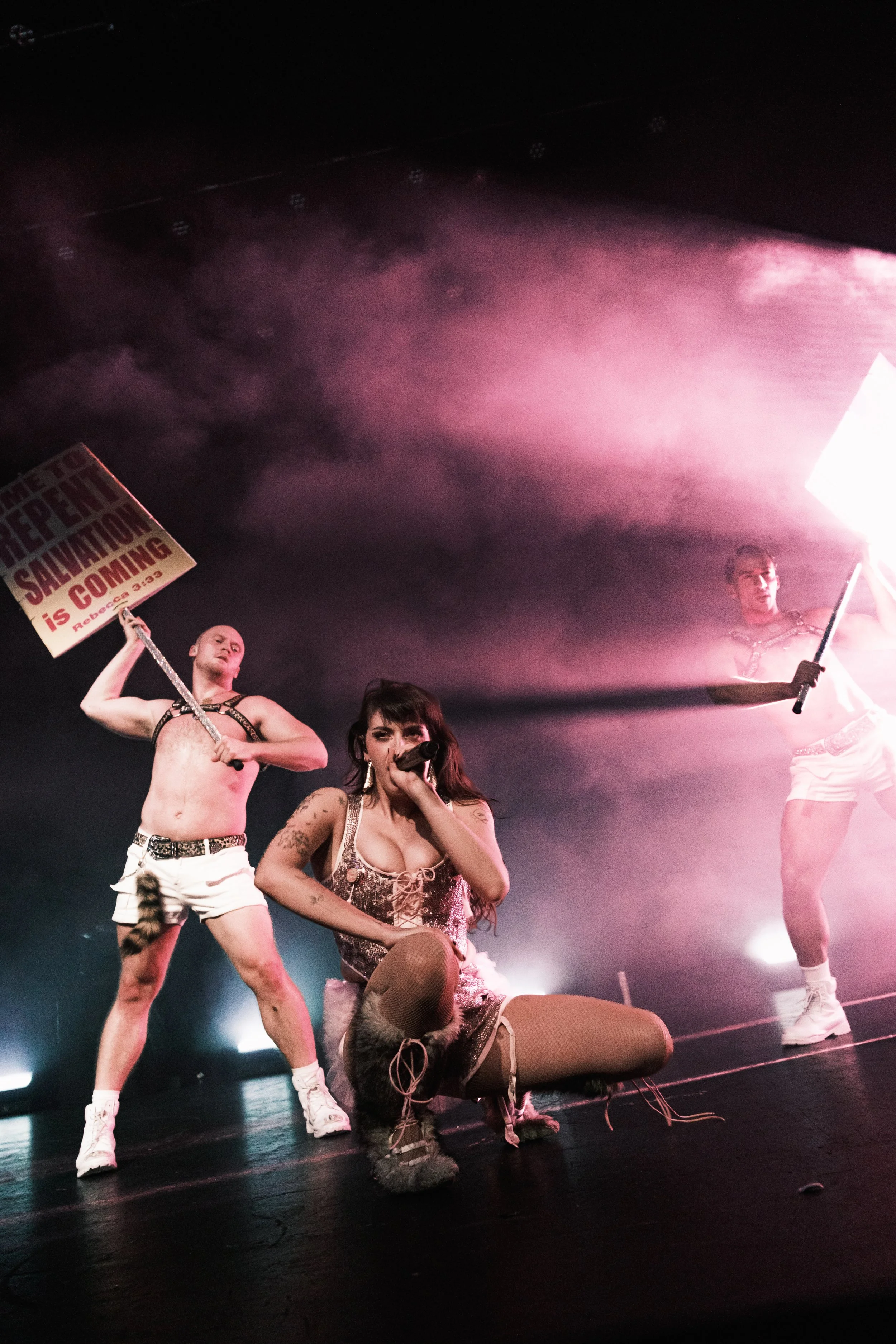 Rebecca Black_Forum Melb_Show_XT4-2001.jpg