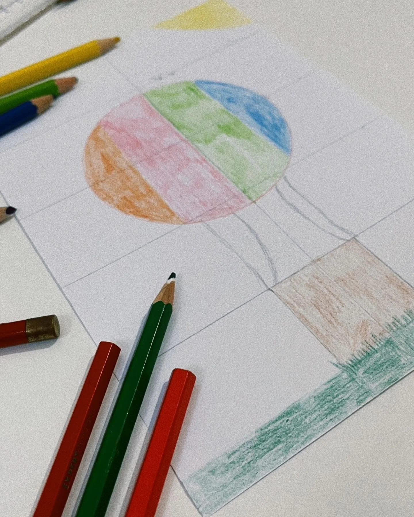 Immerse yourself in the soothing embrace of art therapy, a truly serene escape to channel your inner creativity and find solace in the beauty of self expression 🌈