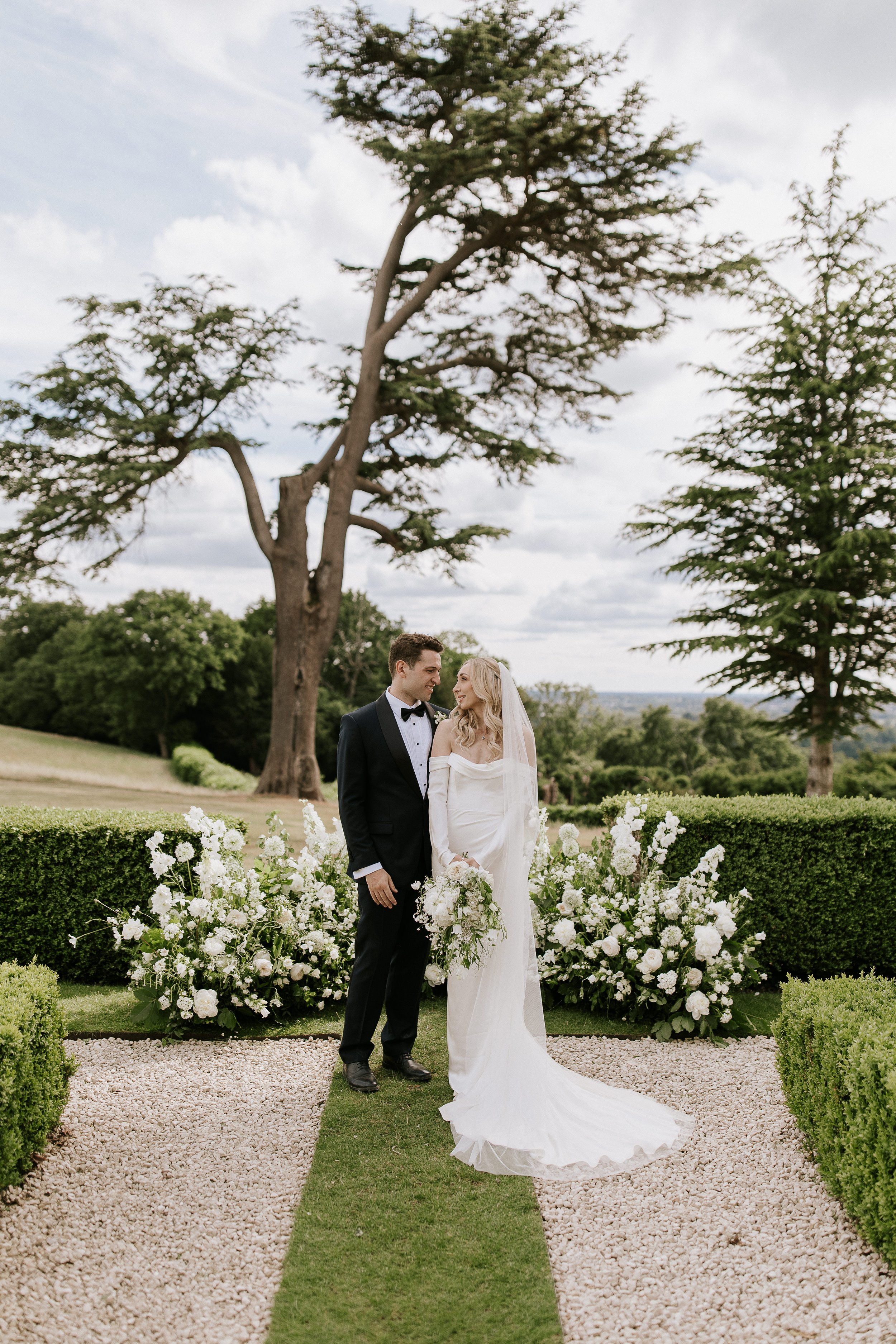 HollieandJake_HedsorHouse_StephNewtonPhotography072.jpg