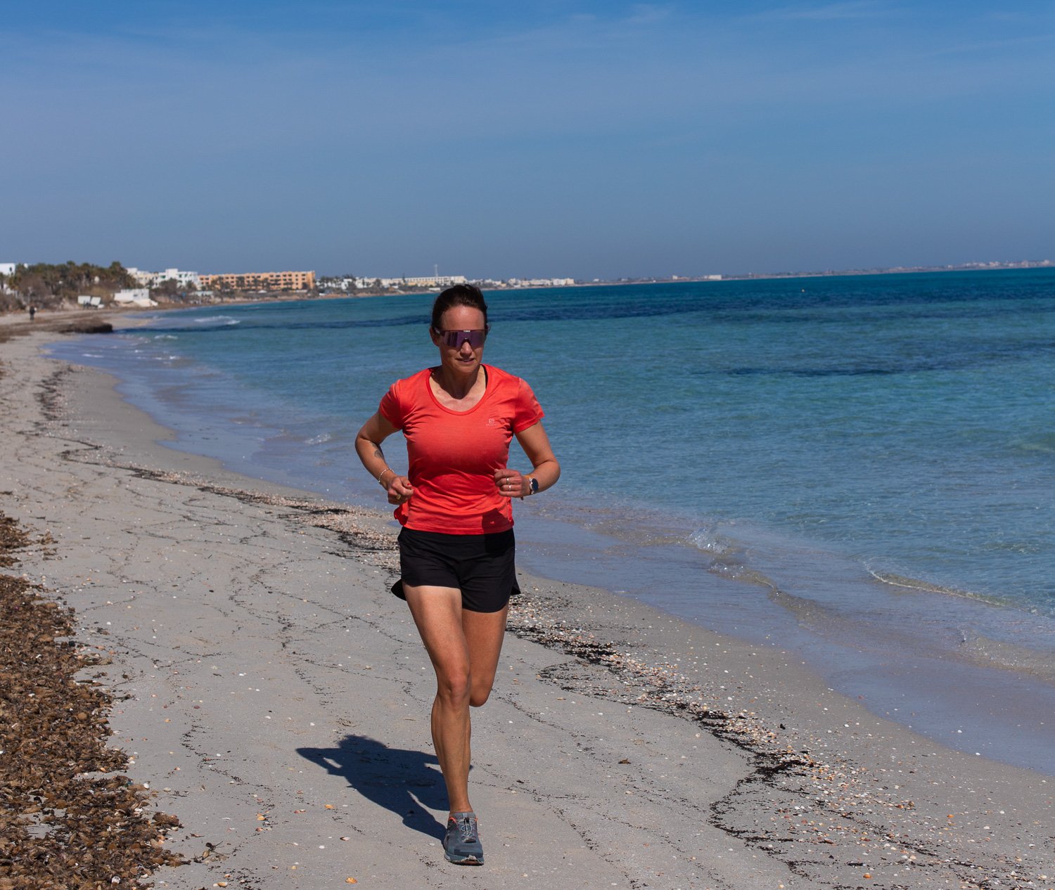 Anna-am-strand-laufend.jpg