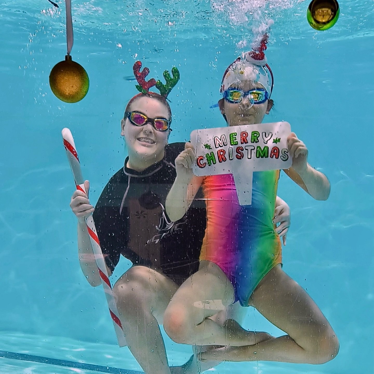 ❄️🦌We&rsquo;re rocking reindeer antlers, big smiles, and giving parents a front-row seat to all the holiday magic at Liquid Lifestyles! 📸✨

#LiquidLifestyles #HolidaySwims #SwimSmiles #UniqueByDesign #HolidayMagic