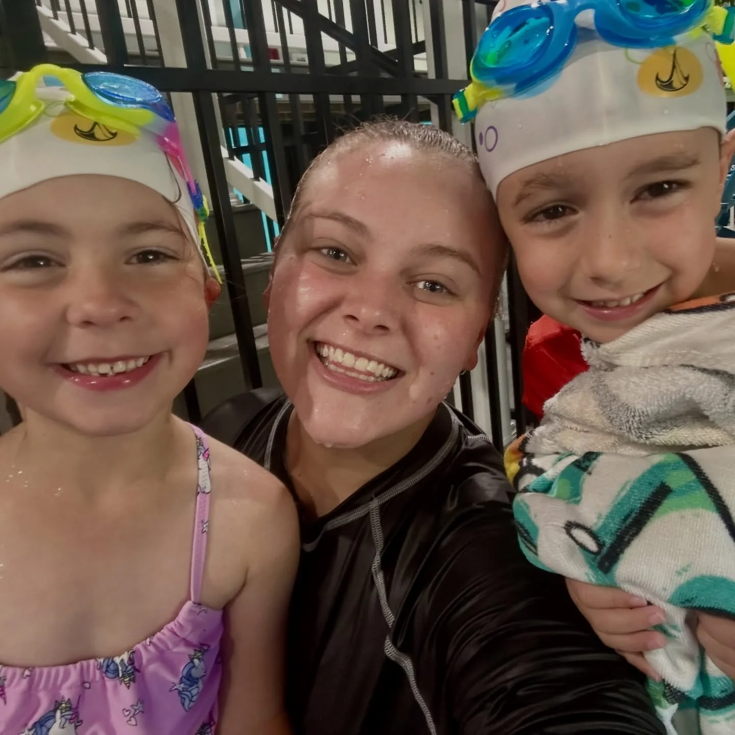 🎉💦 Happy Birthday, Coach Sarah! 🩵

With her fun, upbeat personality and welcoming smile, Coach Sarah brings positivity and joy to every lesson and every teammate she works with. She&rsquo;s truly a bright light on our pool deck, and we hope her da