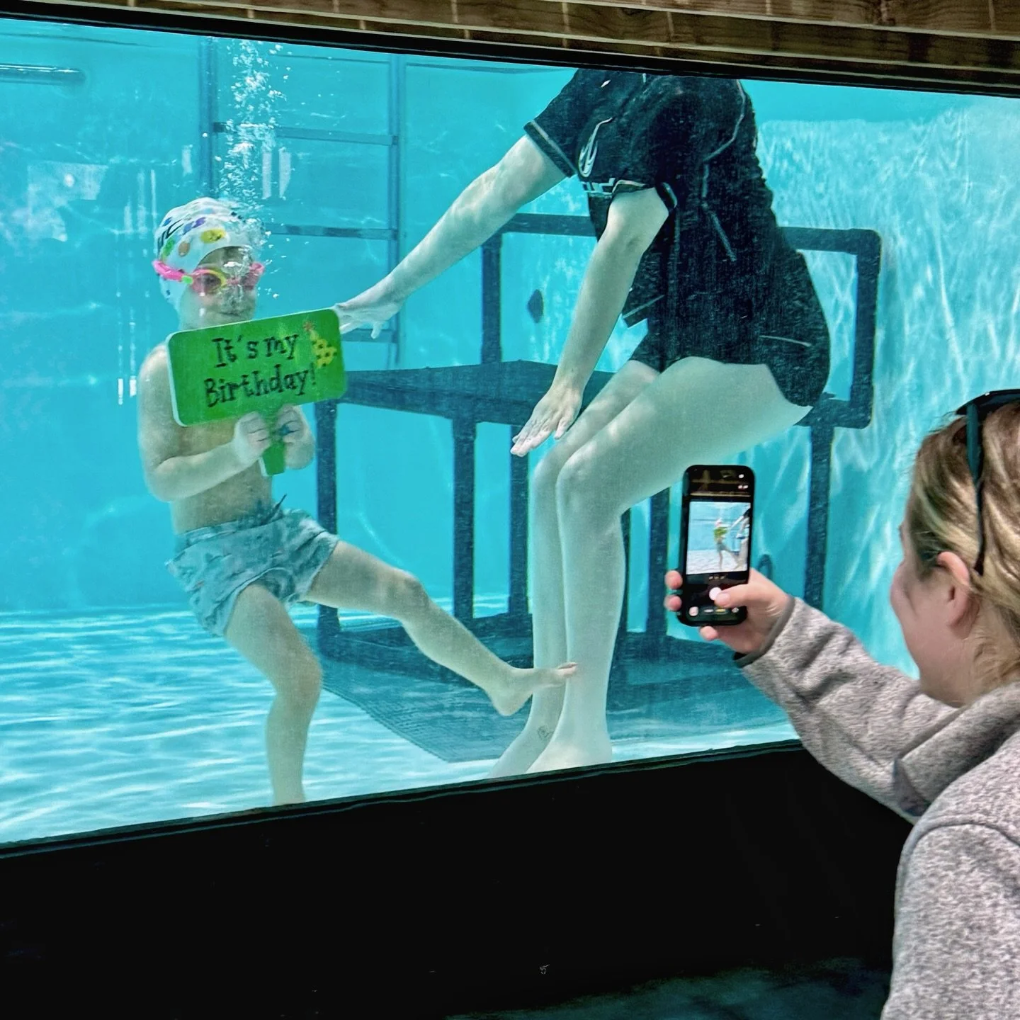 🎉 This little guy celebrated his big day the best way&mdash;with big splashes, big smiles, and unforgettable underwater memories! 🥳💦

Happy 5th Birthday! Thanks for letting us be part of your special day&mdash;we loved celebrating with you! 🩵