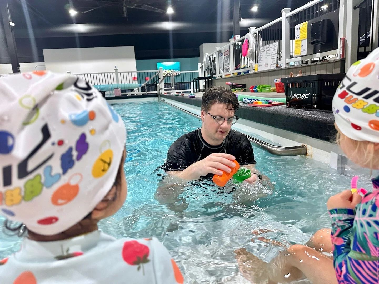 🫖👨&zwj;🍳I&rsquo;m a Little Teapot&hellip; or maybe a Smoothie Chef?

Sometimes a couple of cups are all it takes to spark imaginative play. Through songs, games, and creativity, we turn new sensations into playful moments &mdash; helping kids buil