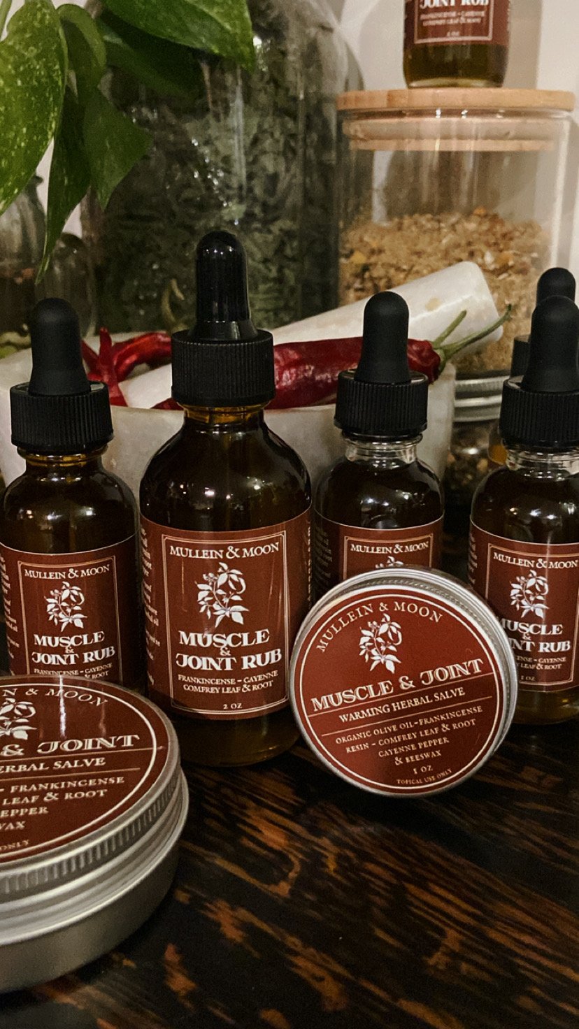 Muscle and joint oil & salve with comfrey leaf root, cayenne, and frankincense for soothing pain relief, inflammation reduction, muscle recovery, and arthritis pain.