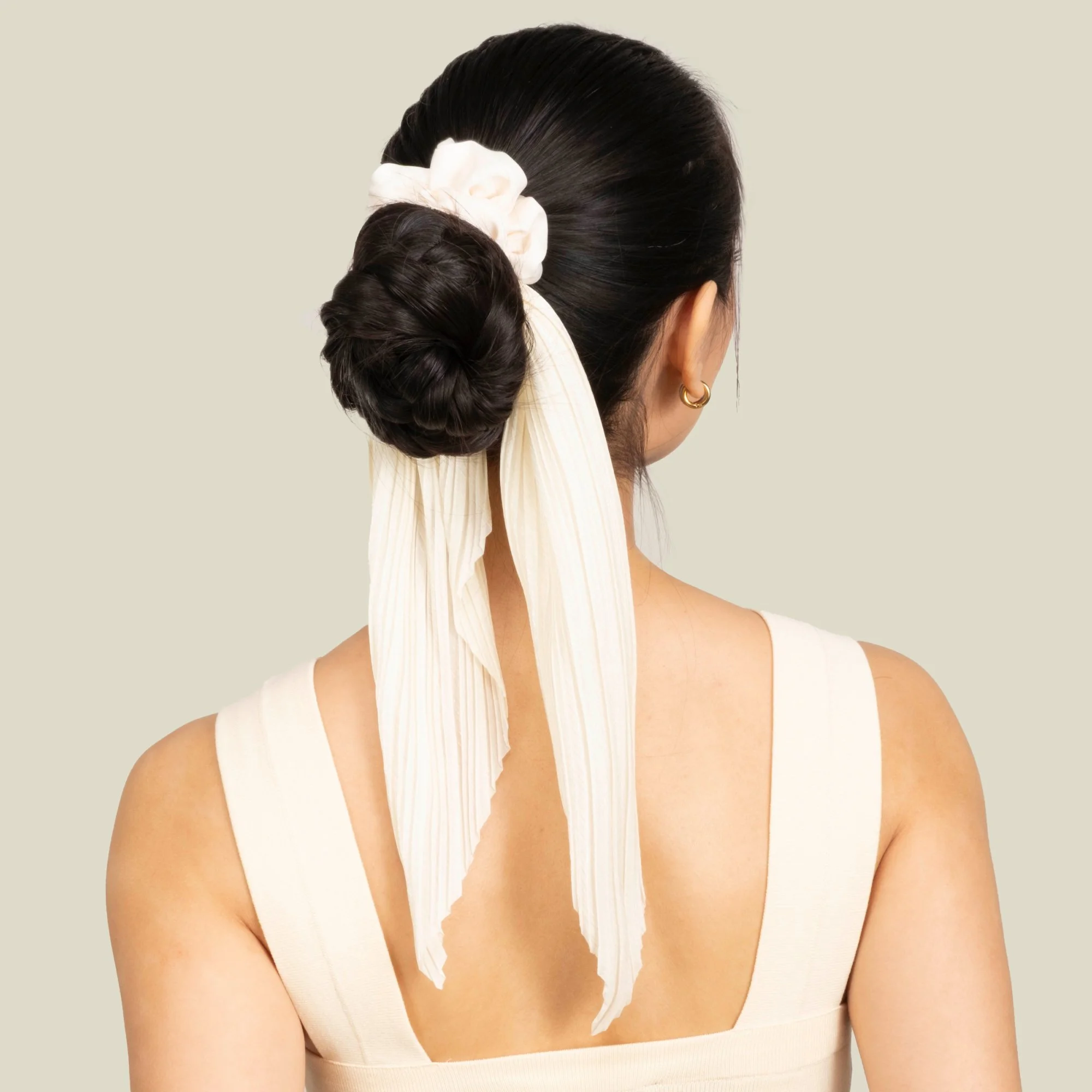 Scarf Scrunchie Cream-1.jpg