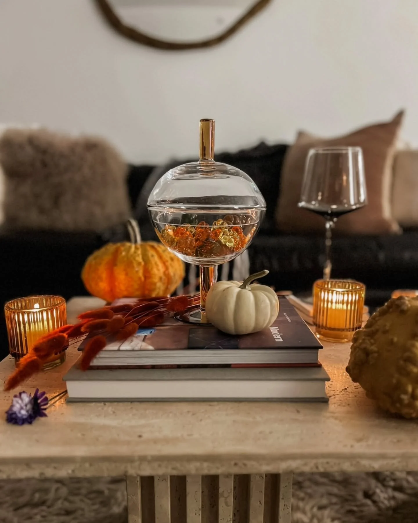 A new season is the perfect reason to reset your spaces. 🍂✨️
Pro Tip: Start with one small area you use daily (like your entryway or kitchen counters) and give it a 10-minute fall reset. You'll feel the shift instantly. 
#falldesign #fallcolors #f
