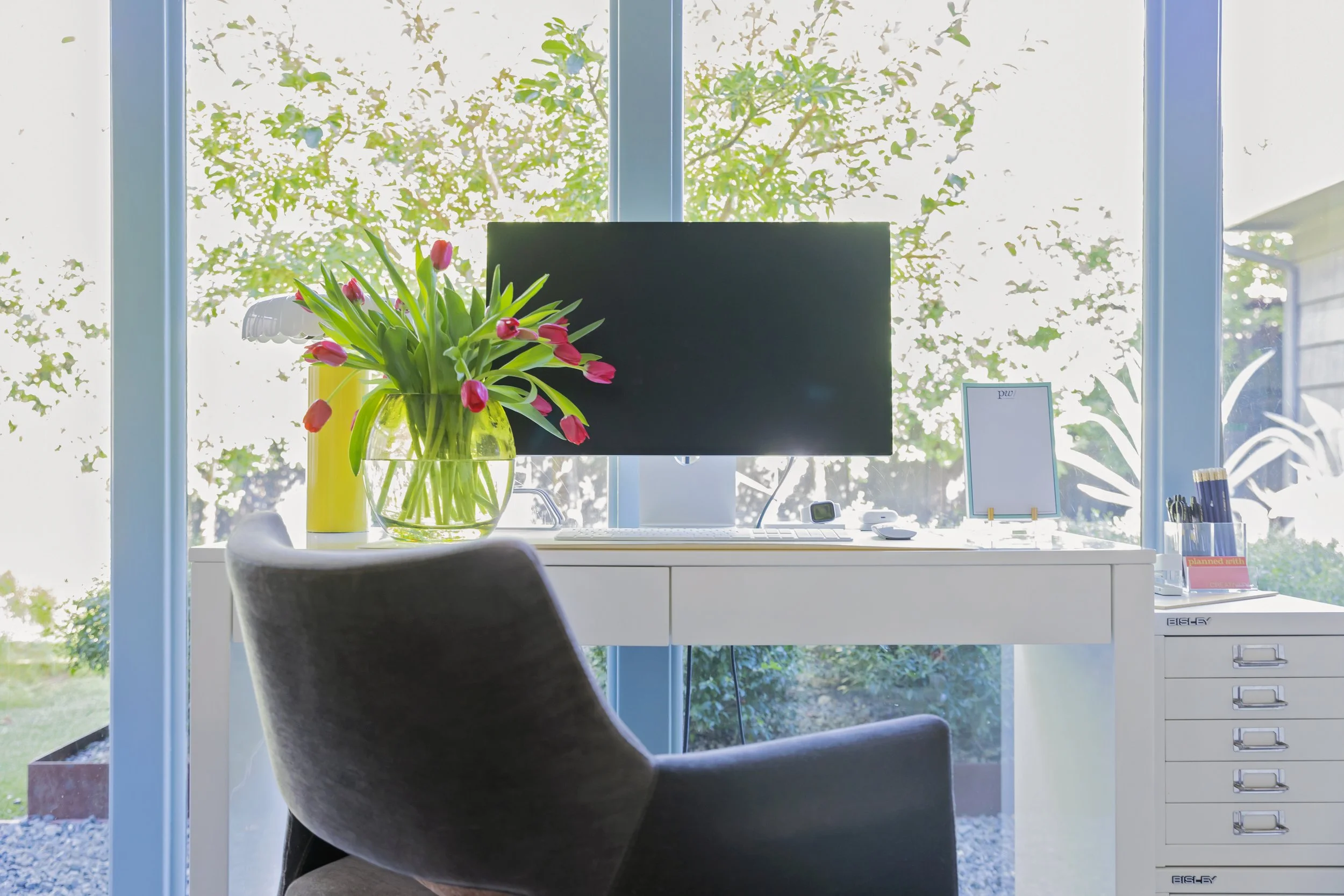 Desk Organization Ideas for a Tidy Office Workspace