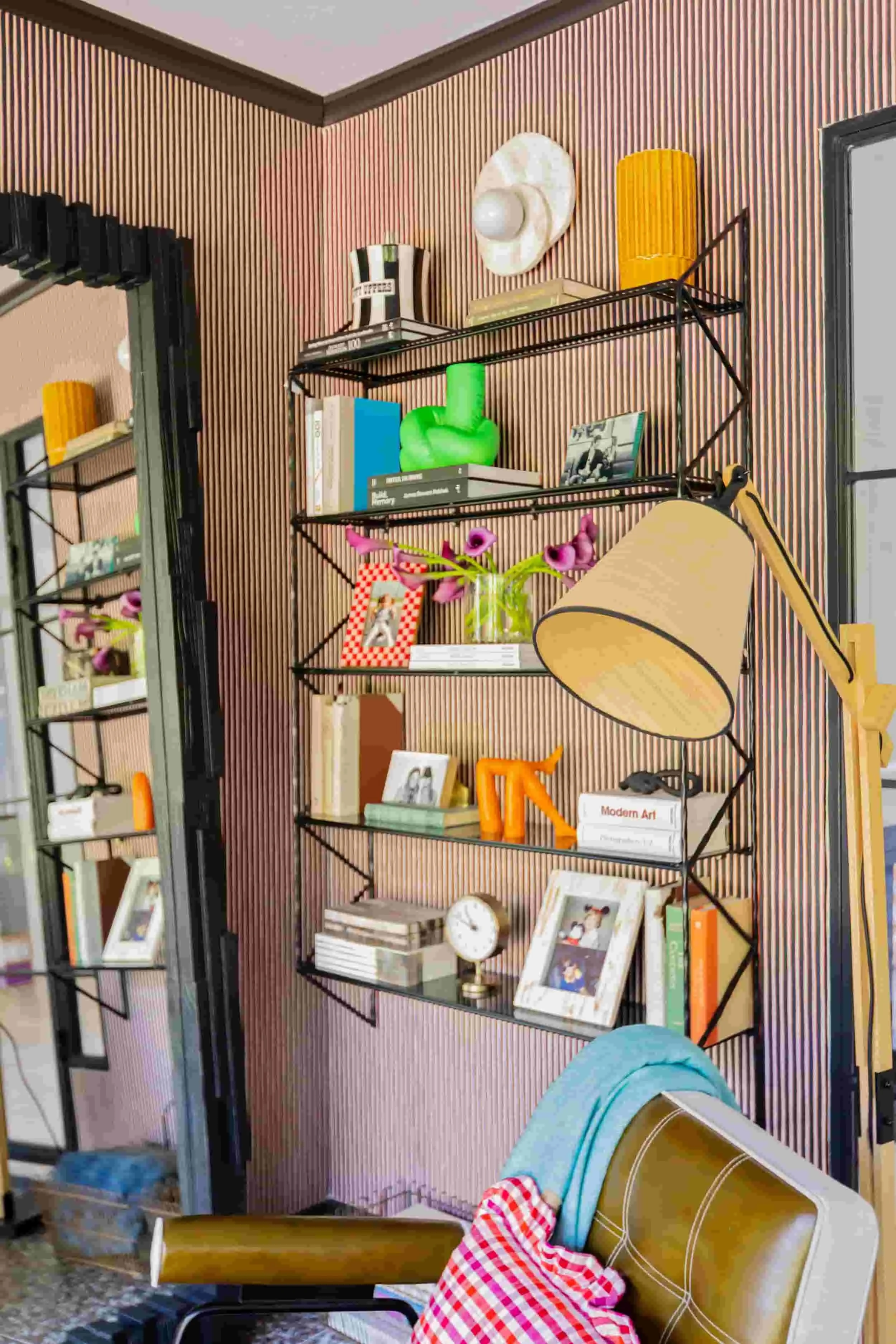 Multi-Room Projects Primary Suites • Kitchens • Bathrooms • Living Spaces • Entryways
 
