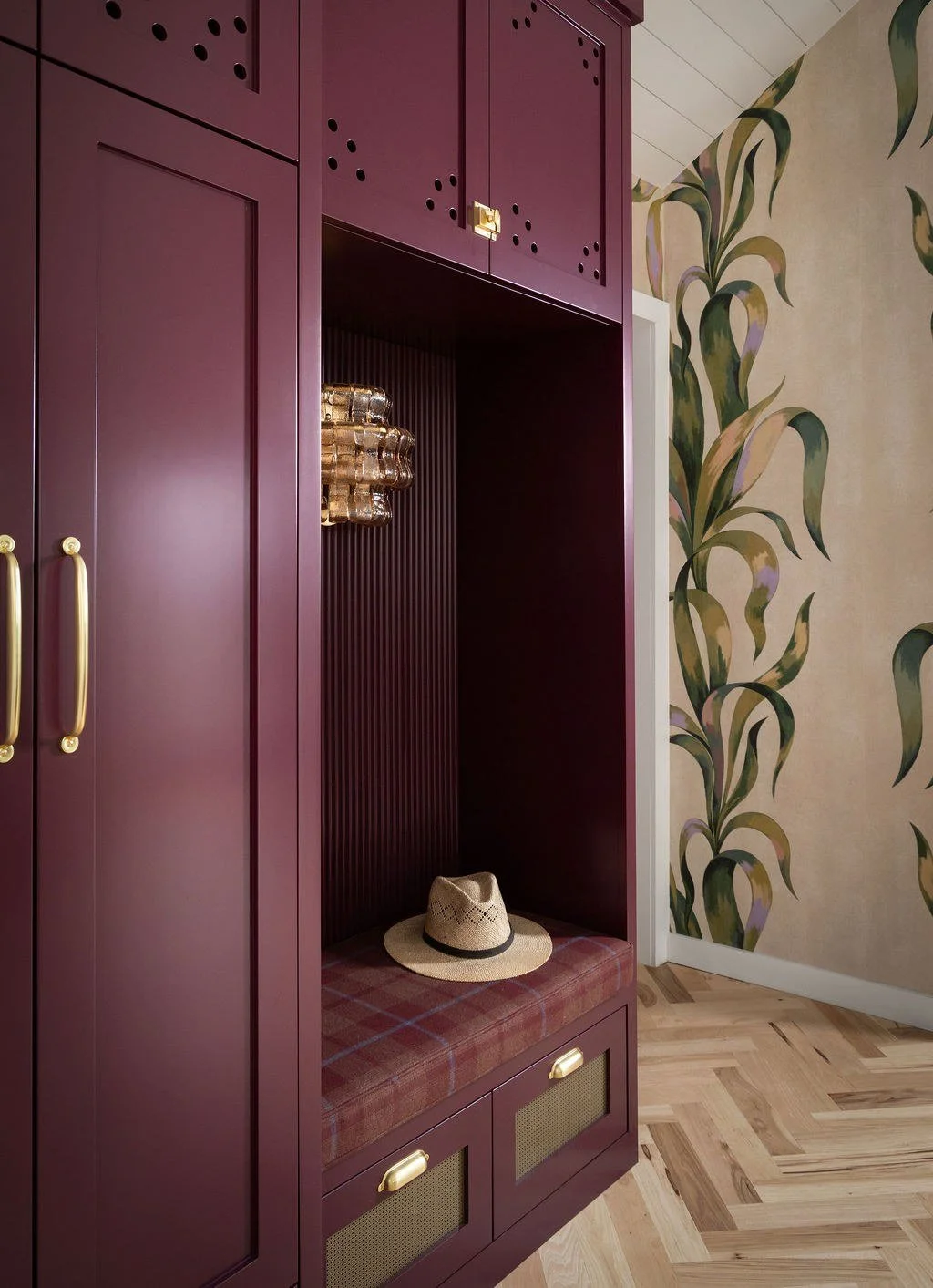 austin-entryway-bench-built-ins-botanical-wallpaper.jpg