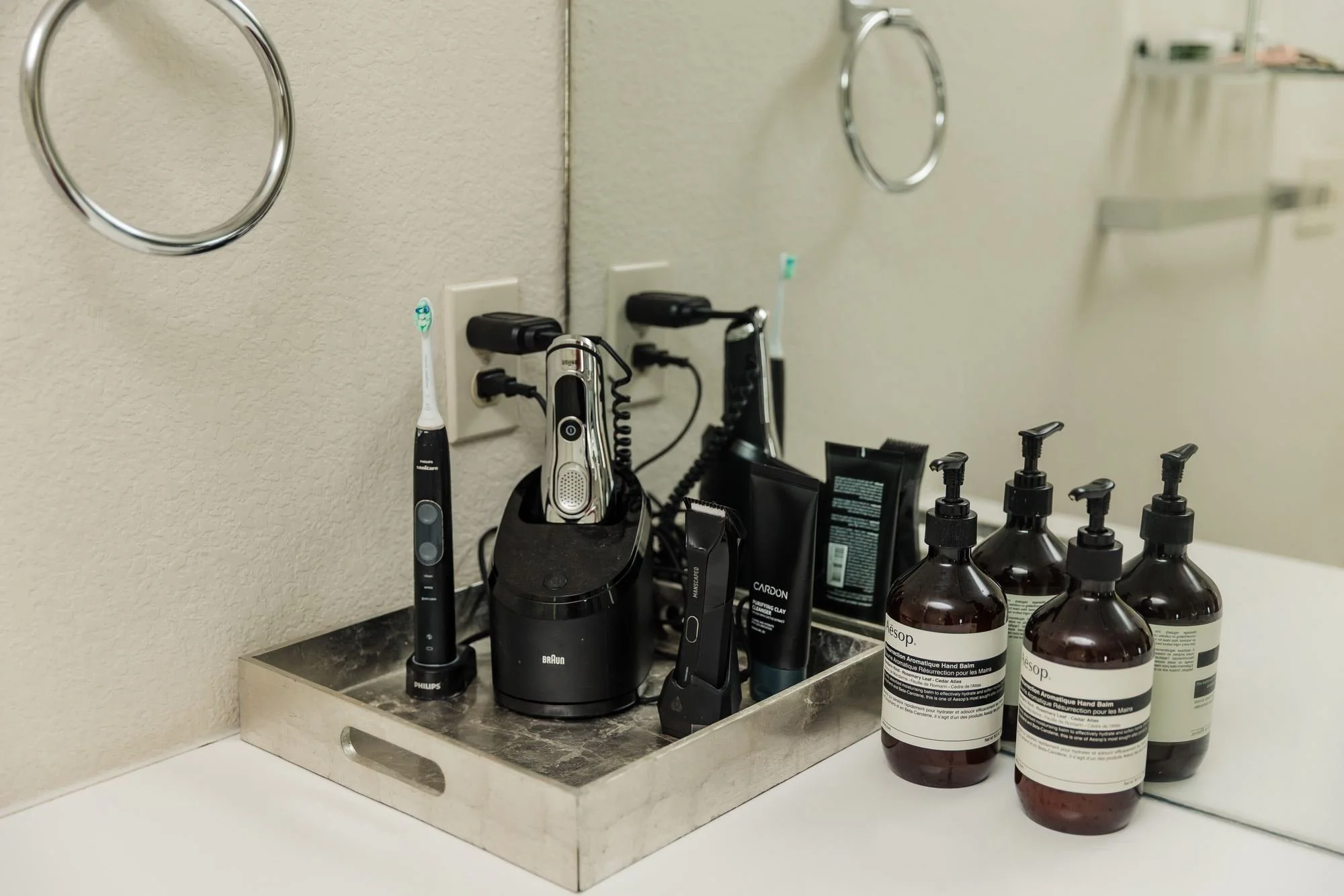his-vanity-grooming-tray-organization.jpg