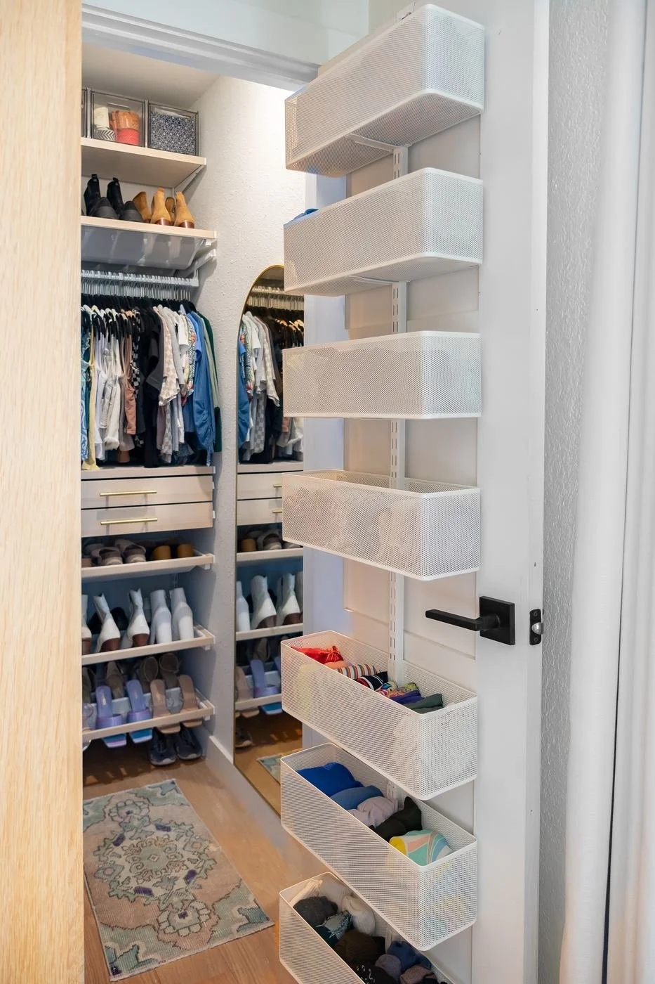 small-walk-in-closet-over-door-basket-storage.jpg