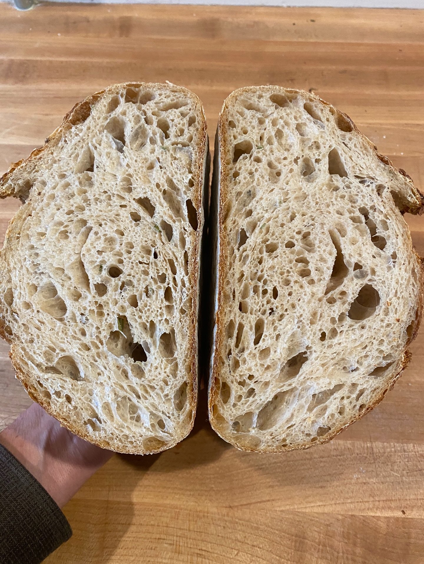 Bread options for Saturday 1/24

Quinoa, olive herbs, sourdough

Oat, stout sourdough loaf

Butternut squash, pumpkin seed sourdough

Traditional sourdough

French baguette

Honey, wheat, sesame, sunflower sourdough 

Roasted garlic, green onion, foc