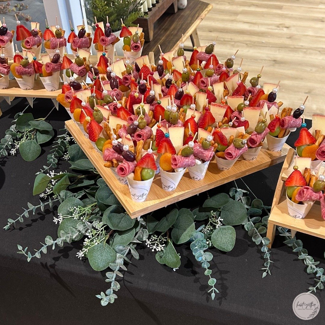 Our charcuterie cones are the perfect bite size snack for any celebration - don't you agree? 😍

#HuntAndGatherGrazing #Charcuterie