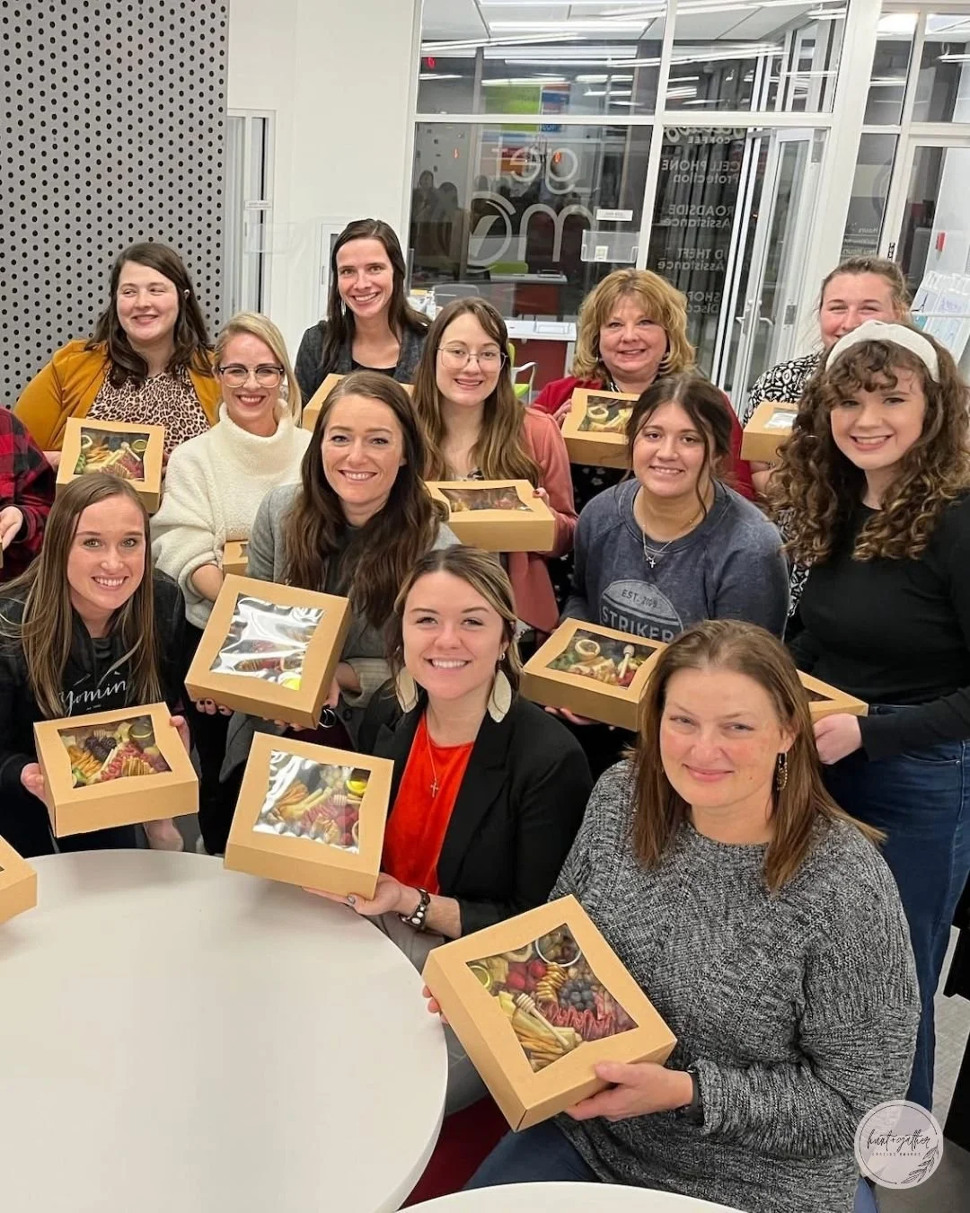 Looking for a fun time with your friends and loved ones? Inquire about one of our private Make + Take classes where we will teach you hands-on board-building and we will come to you! ✨ 

Inquire today at huntandgathergrazing.com/inquire 

#HuntAndGat