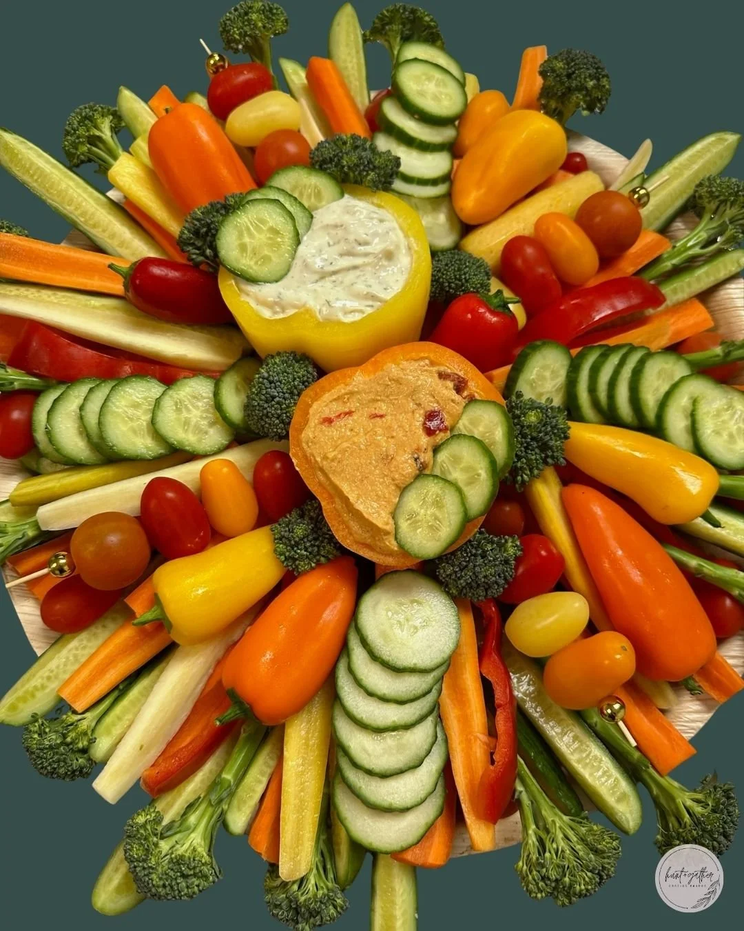 Who knew veggies could look this good? 🫑🥕🥦

#HuntAndGatherGrazing #Charcuterie #Crudit&eacute;s #SmallBusiness #DowntownLaCrosse