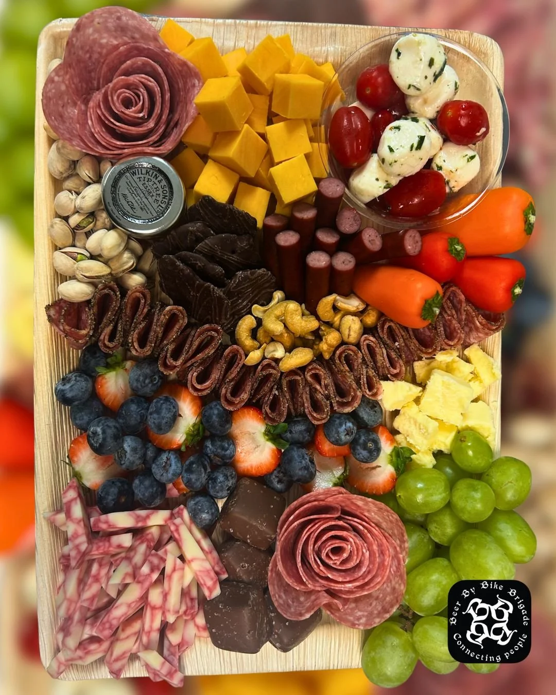 Gather around the goof stuff! We have deals on the @beerbybikebrigade app for this board type! Reserve your board on the BBBB app for the same great taste at a lower price: https://loom.ly/0hJRxek.

#HuntAndGatherGrazing #Charcuterie #SmallBusiness #