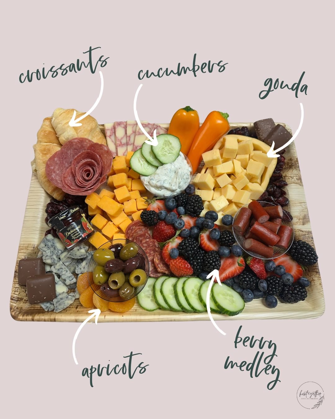 The details matter ✨ Wishing you a great Monday! 

#HuntAndGatherGrazing #Charcuterie #SmallBusiness #DowntownLaCrosse