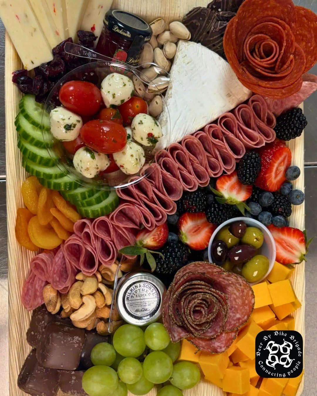 Ready to enjoy! 😋 We have deals on the @beerbybikebrigade app for this board type! Reserve your board on the BBBB app for the same great taste at a lower price: https://loom.ly/0hJRxek.

#HuntAndGatherGrazing #Charcuterie #SmallBusiness #BeerByBikeB
