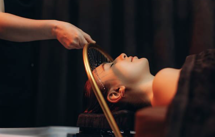 A person receiving a back massage.