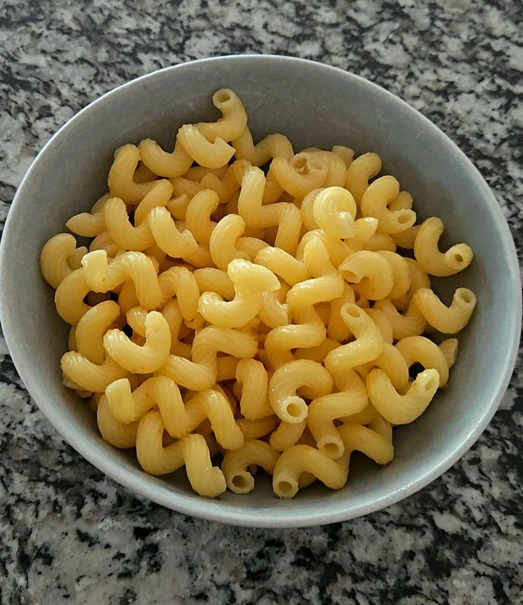 Noodles with olive oil